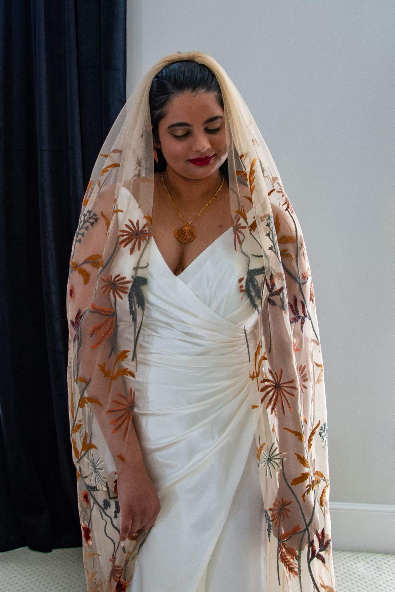 Autumn Leaves Falling Veil | TAN TULLE | Floral Wedding Veil