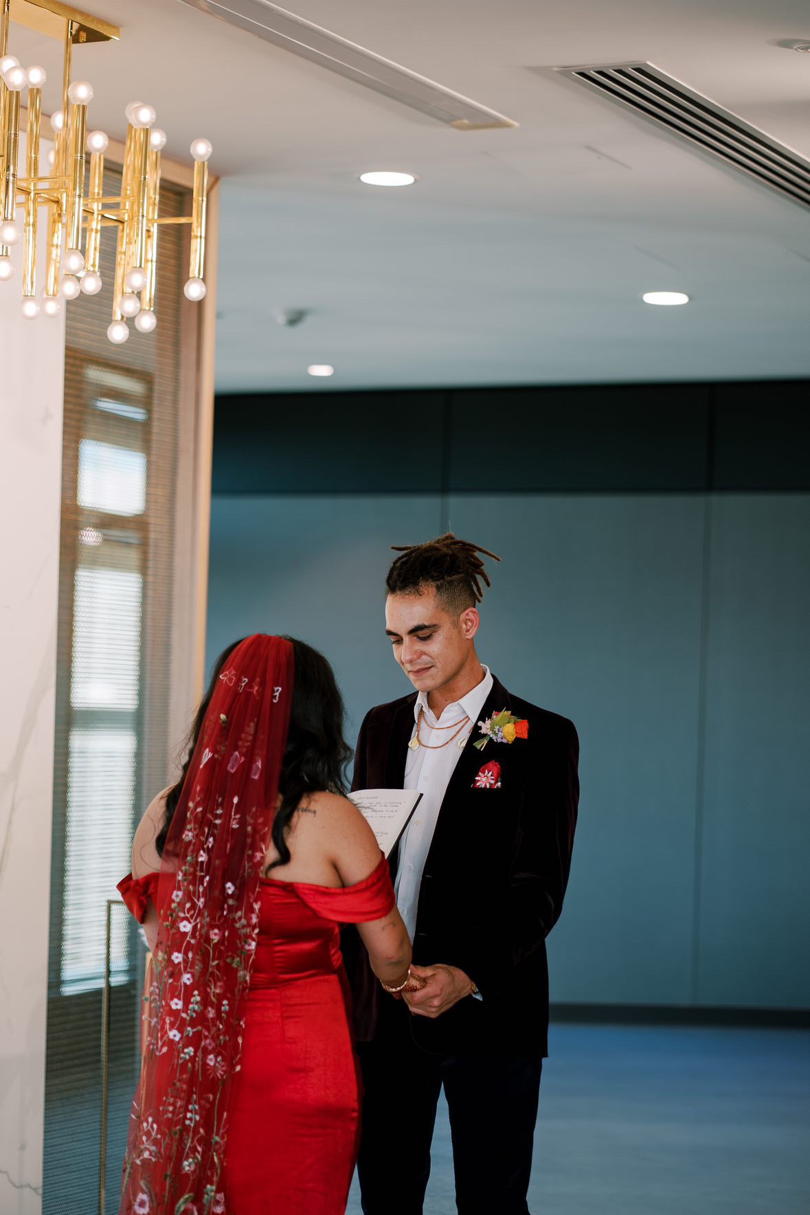 Red Wildflower (limited edition) | Floral Wedding Veil