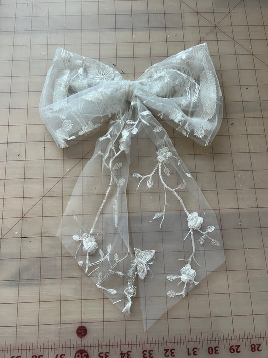 Ivory Wildflower | Floral Hair Bow
