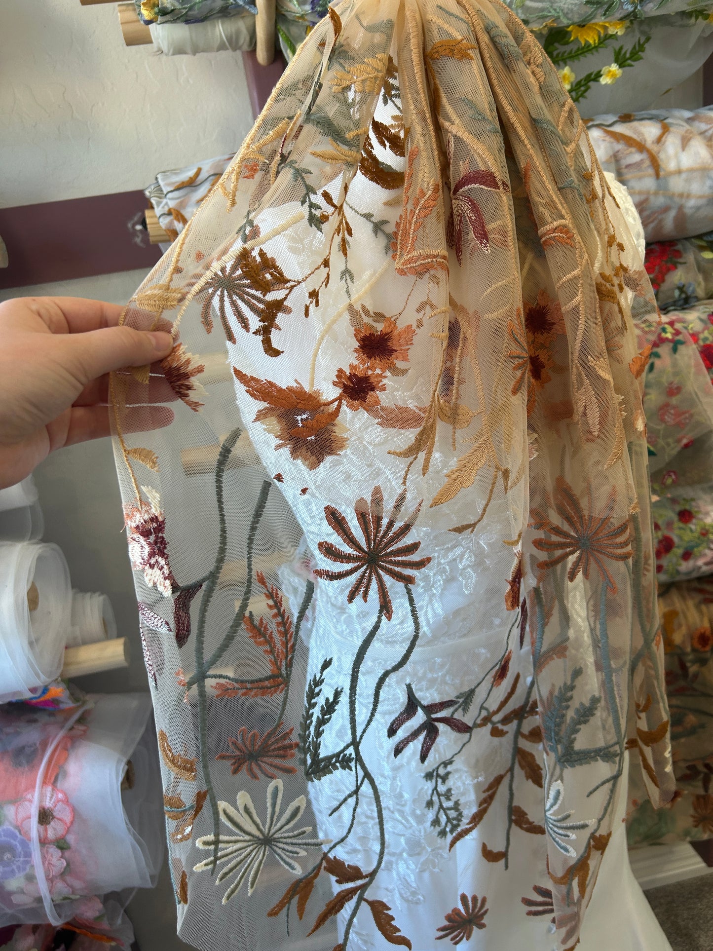 V1 2-Tier Autumn Leaves Falling Tan (13"/30") | Final Sale - Ready To Ship