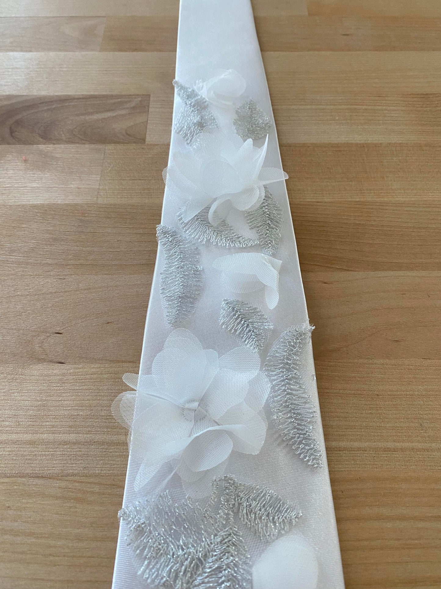 Leaves Falling Down Tie