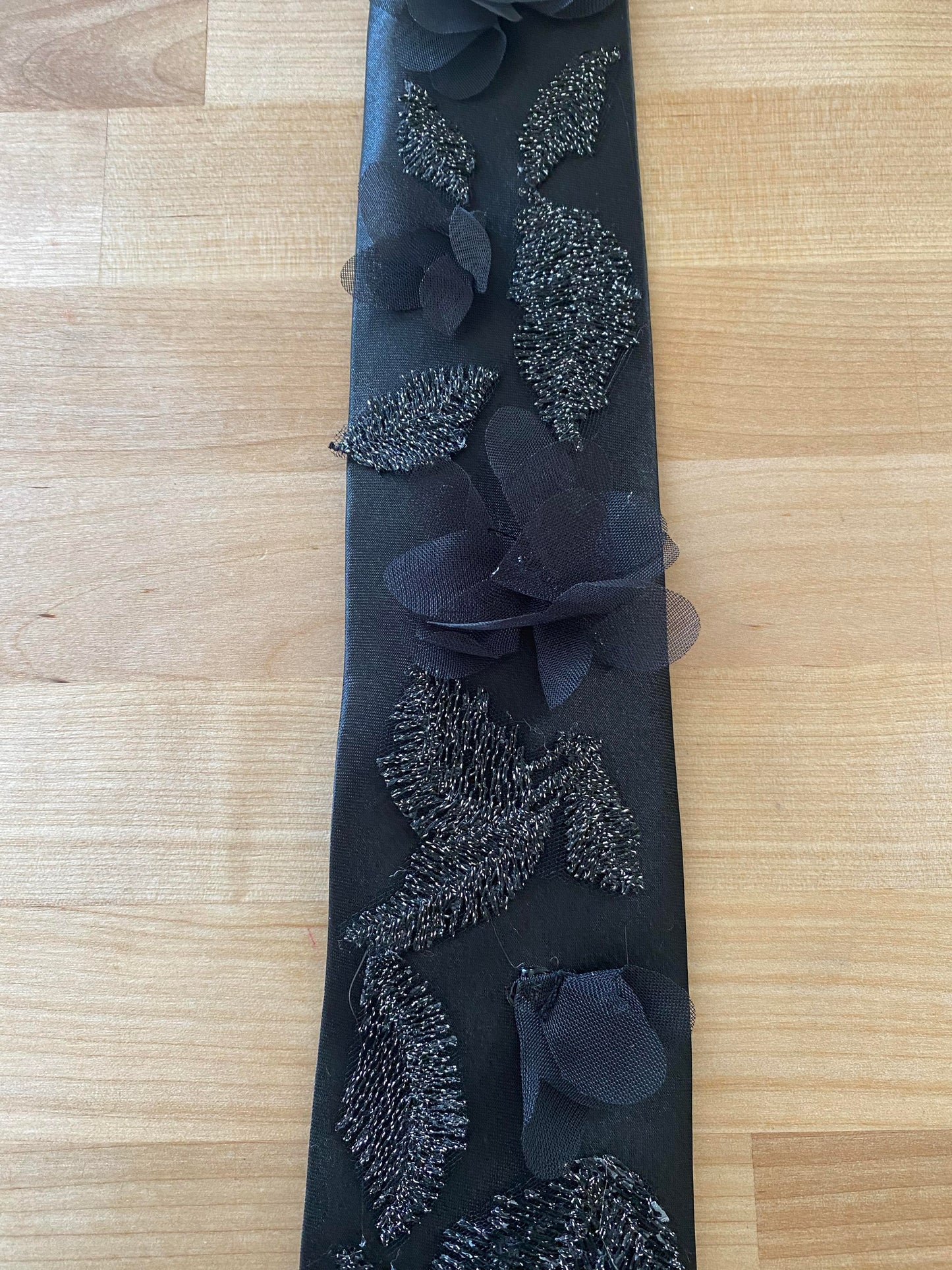 Leaves Falling Down Tie