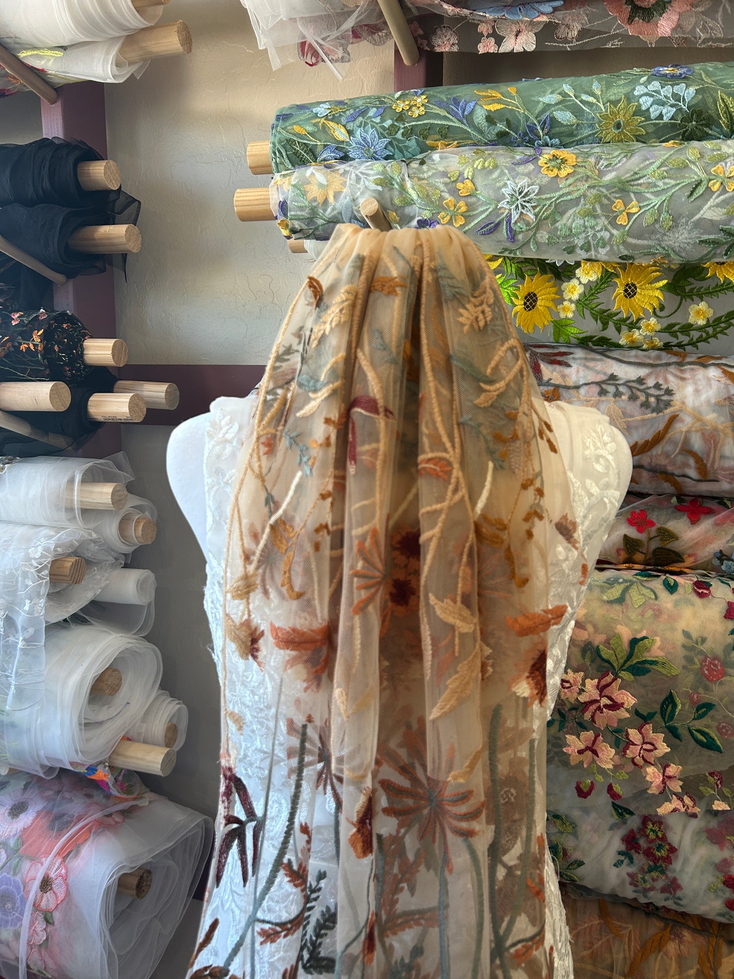 V1 2-Tier Autumn Leaves Falling Tan (13"/30") | Final Sale - Ready To Ship
