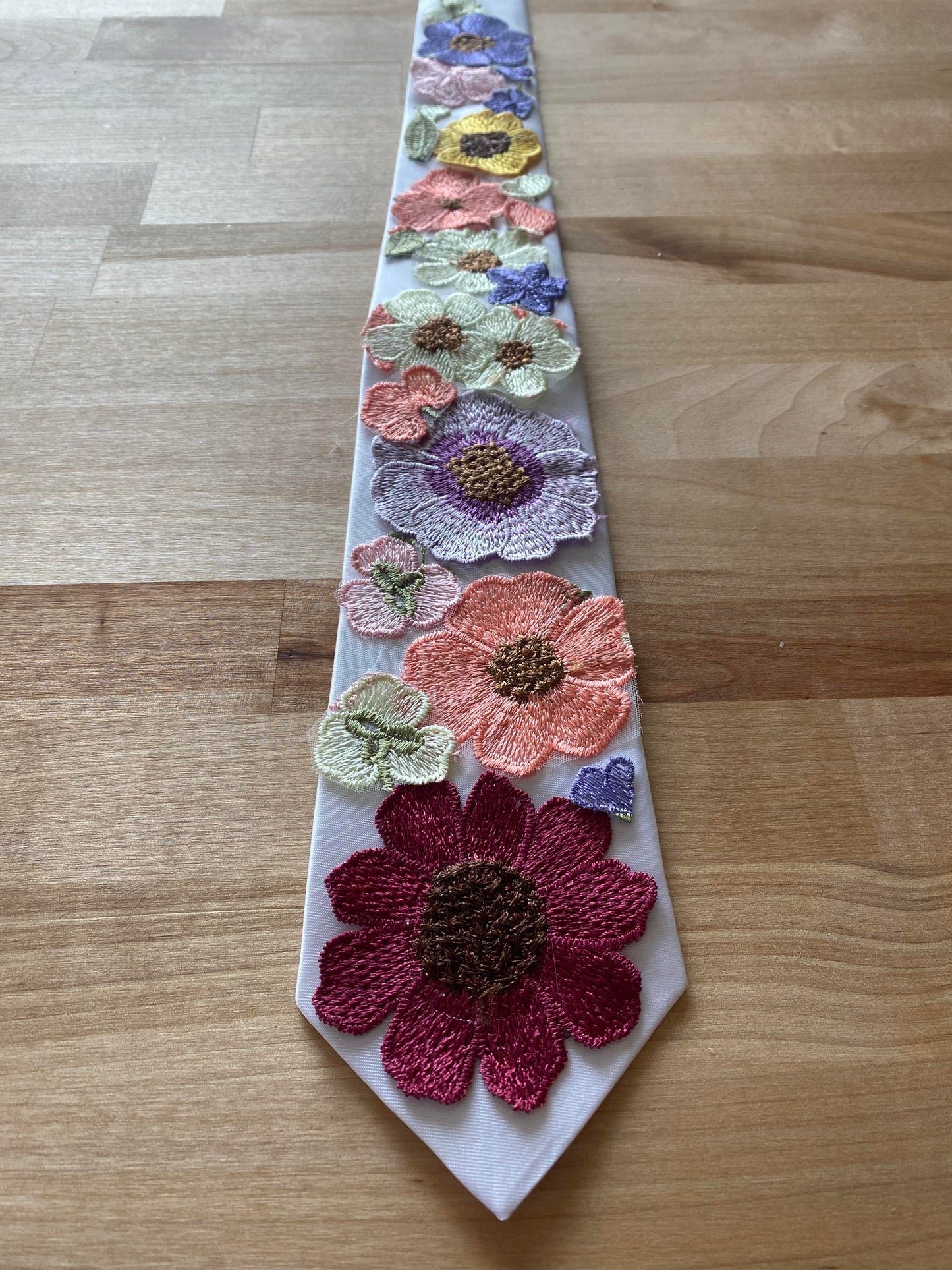 Betty's Garden | Floral Tie