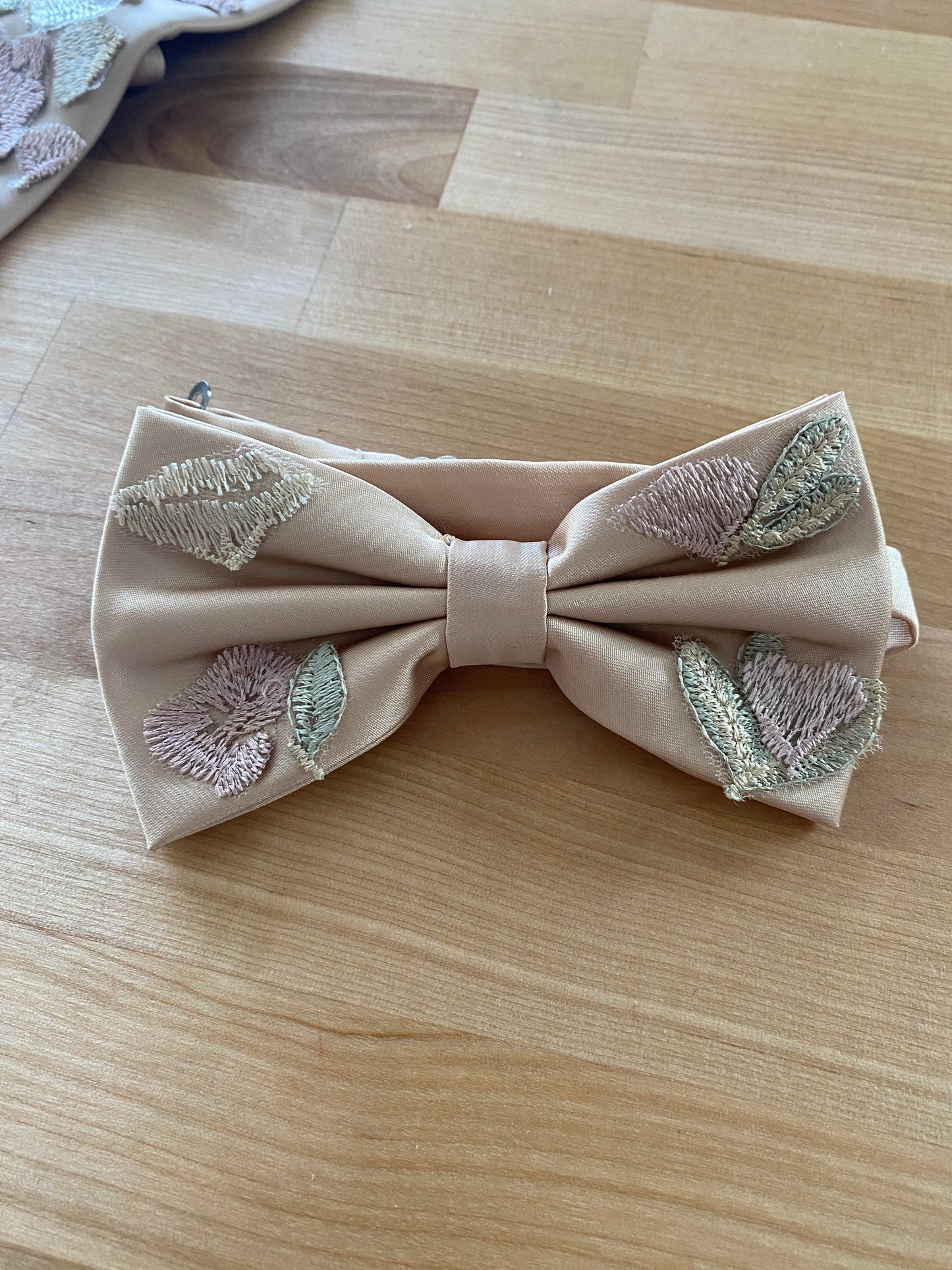 Blossom Essence Tan Bow Tie (Clearance/Final Sale)