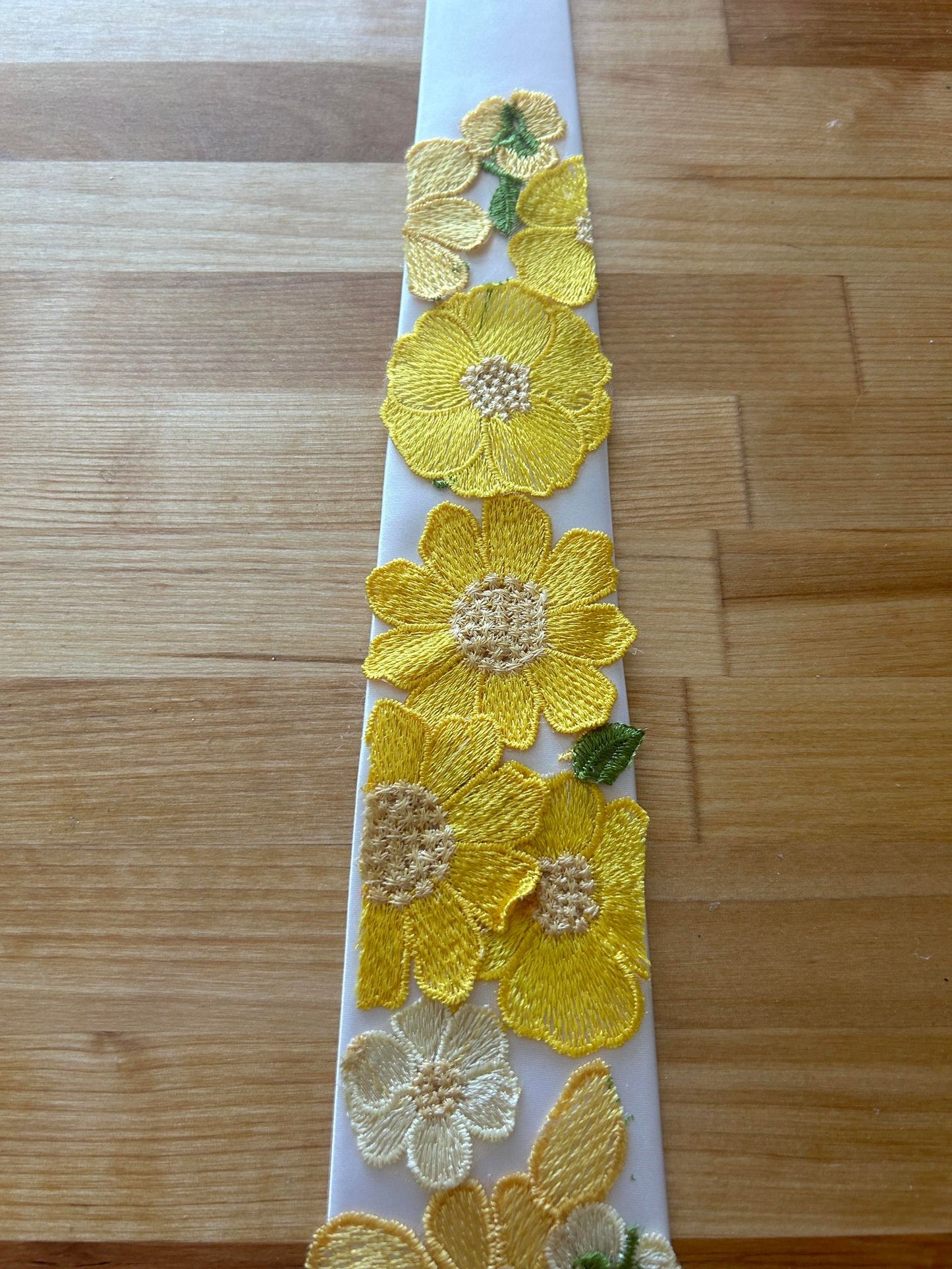 Sunrise Blvd | Floral Tie