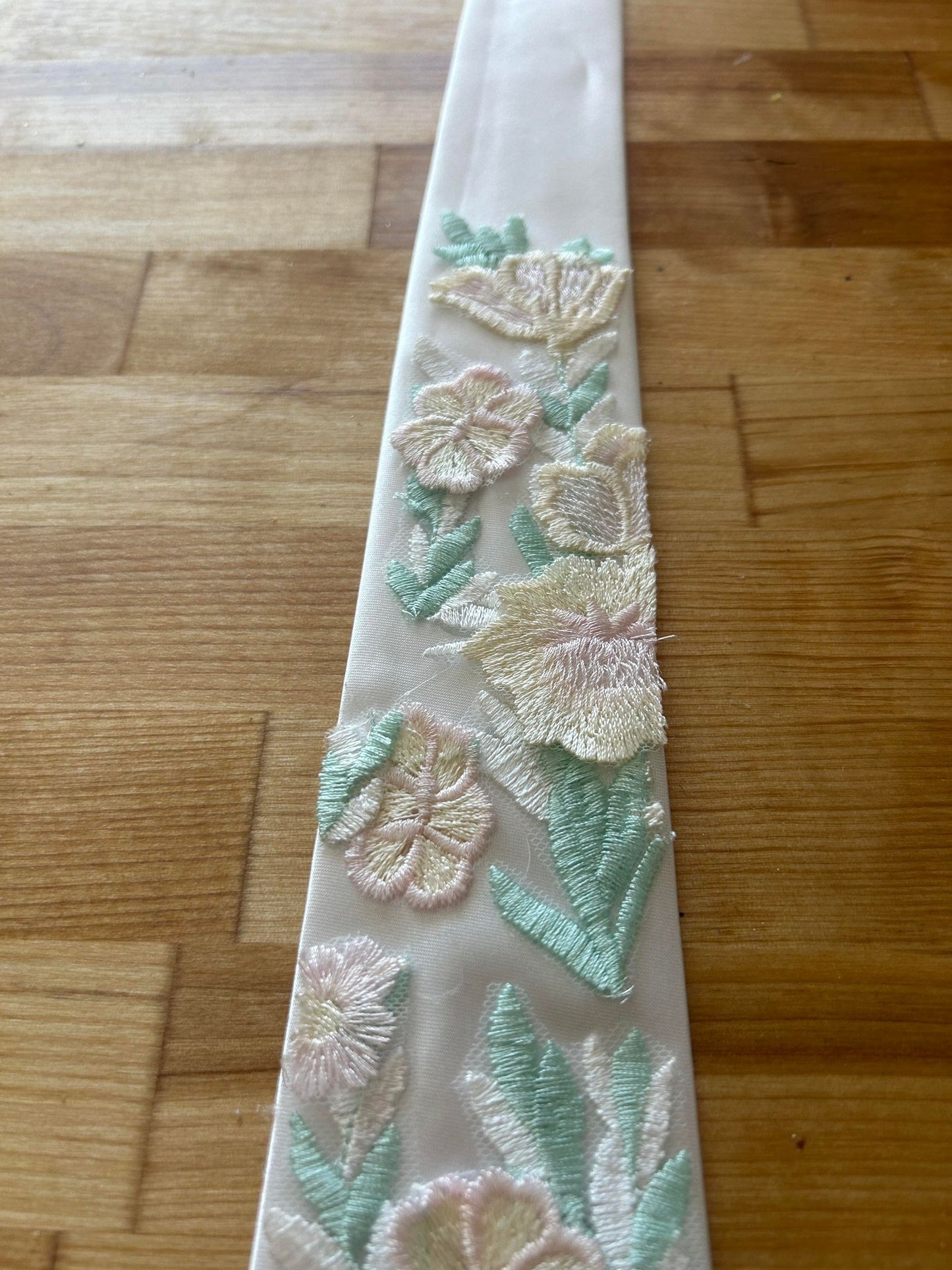 Meadow Tie