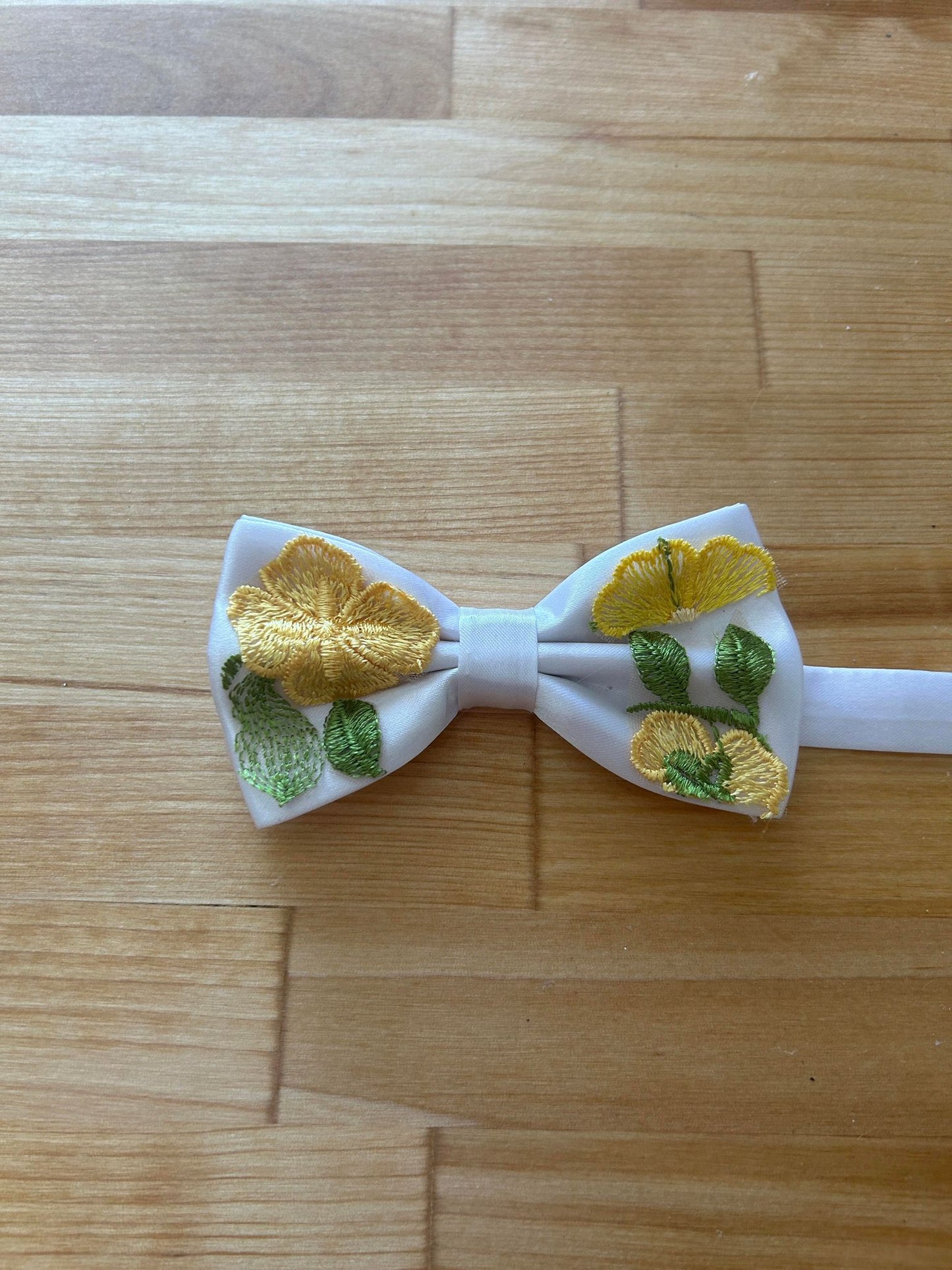 Sunrise Blvd Bow Tie