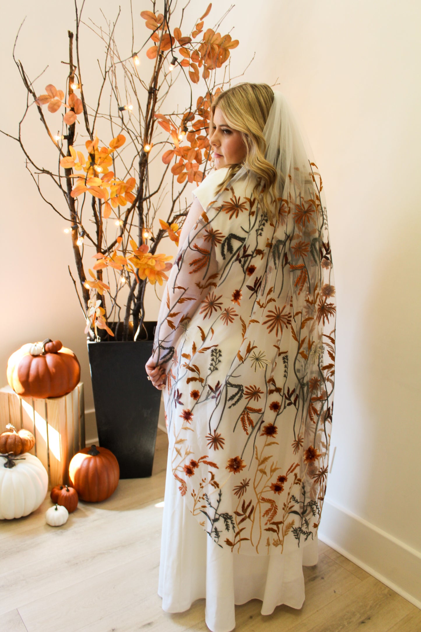 Autumn Leaves Falling | WHITE TULLE | Floral Wedding Veil