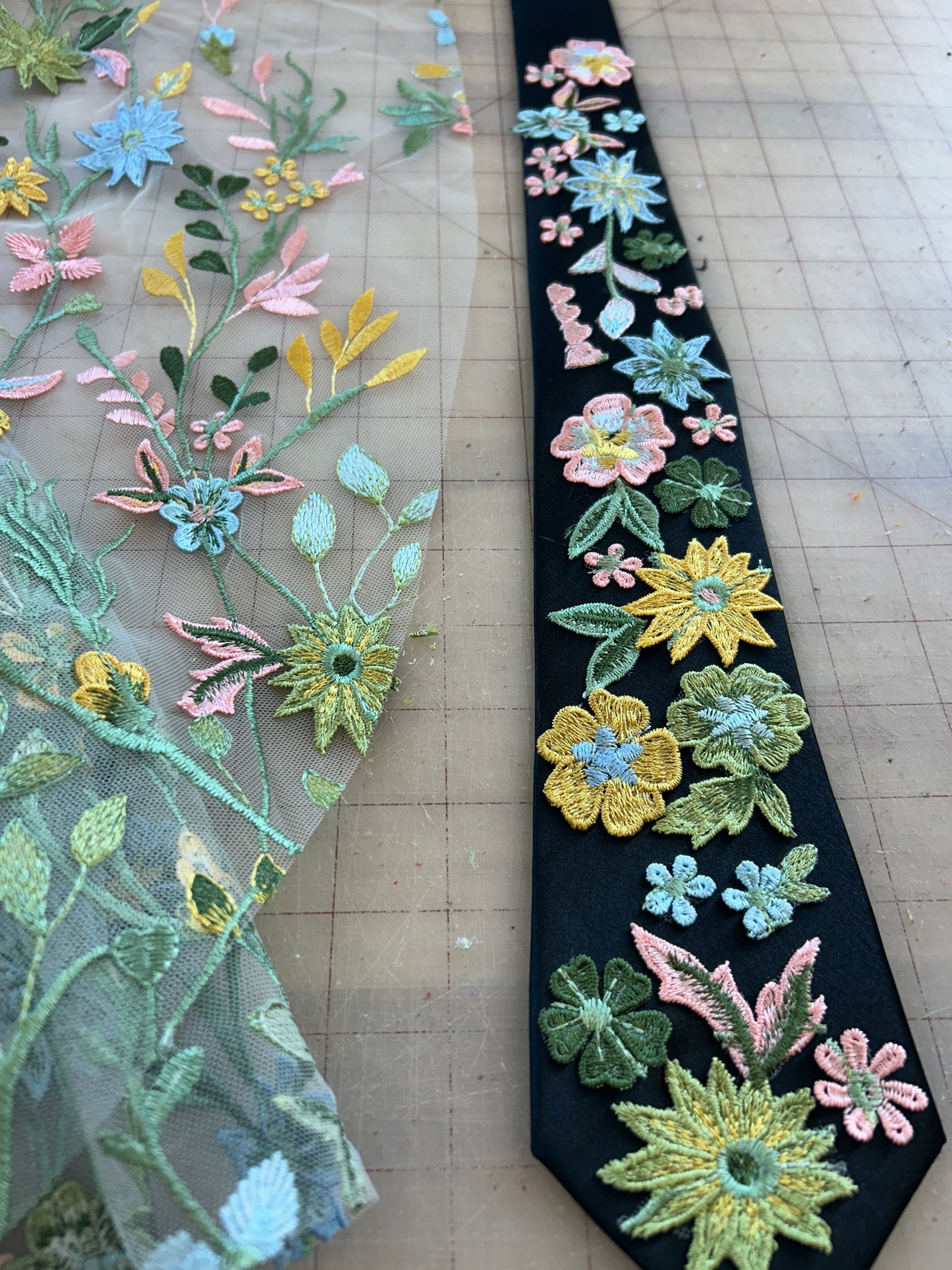 Pink Starry Night | Floral Tie
