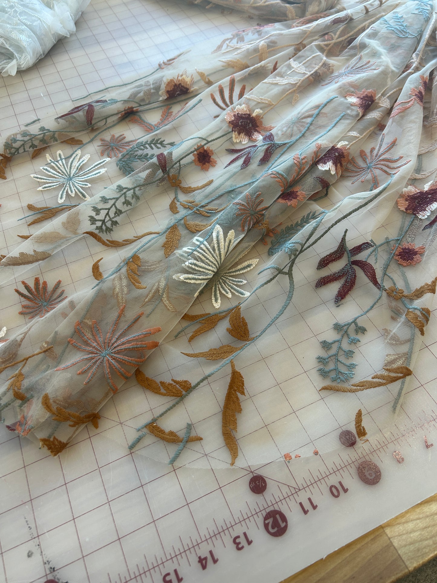 V1 Autumn. Leaves Falling Tan (32") | Final Sale - Ready To Ship