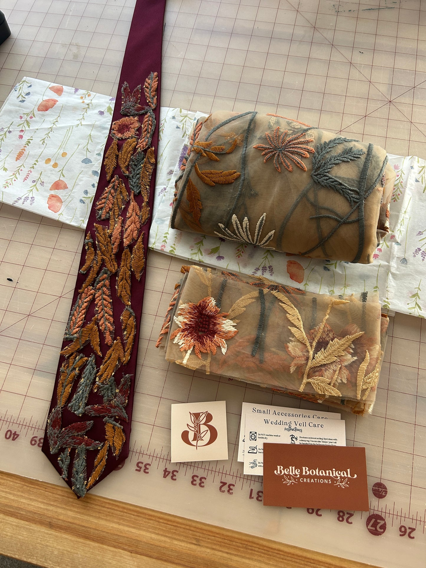 Autumn Leaves Falling | Floral Tie