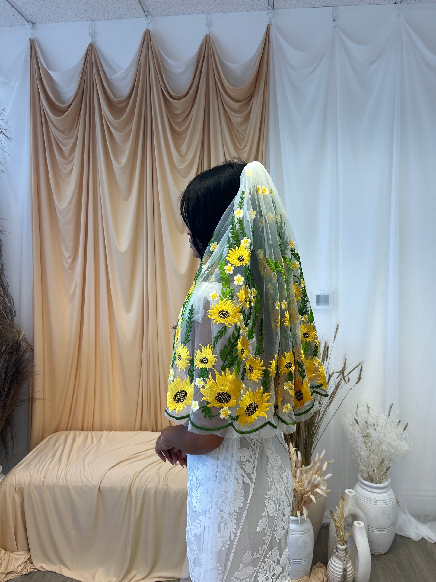 Shortie Wild Sunflower | Floral Wedding Veil