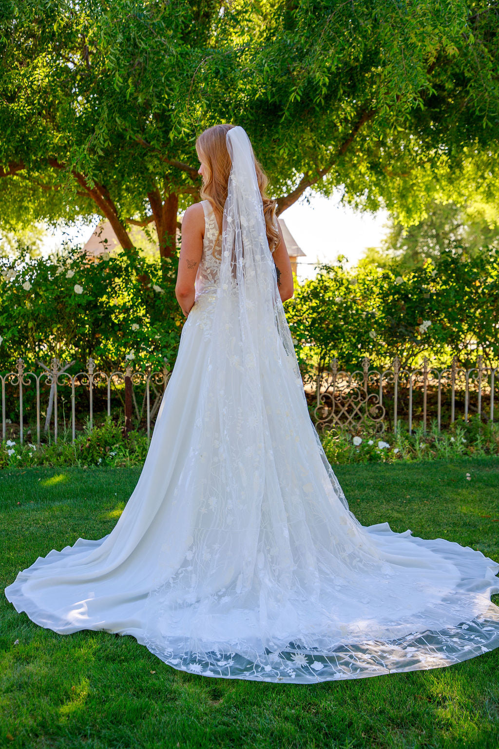 Ivory Wildflower | Floral Wedding Veil – Belle Botanical Creations LLC