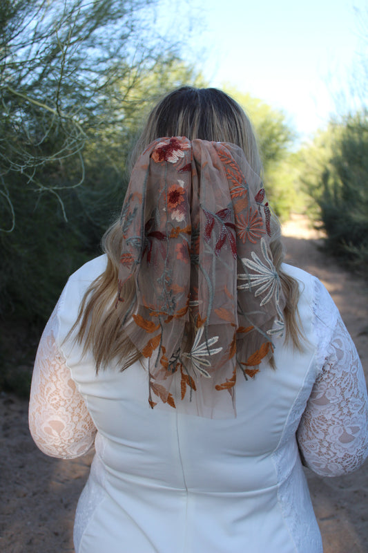 2-Tier Mini Autumn Leaves Falling Veil