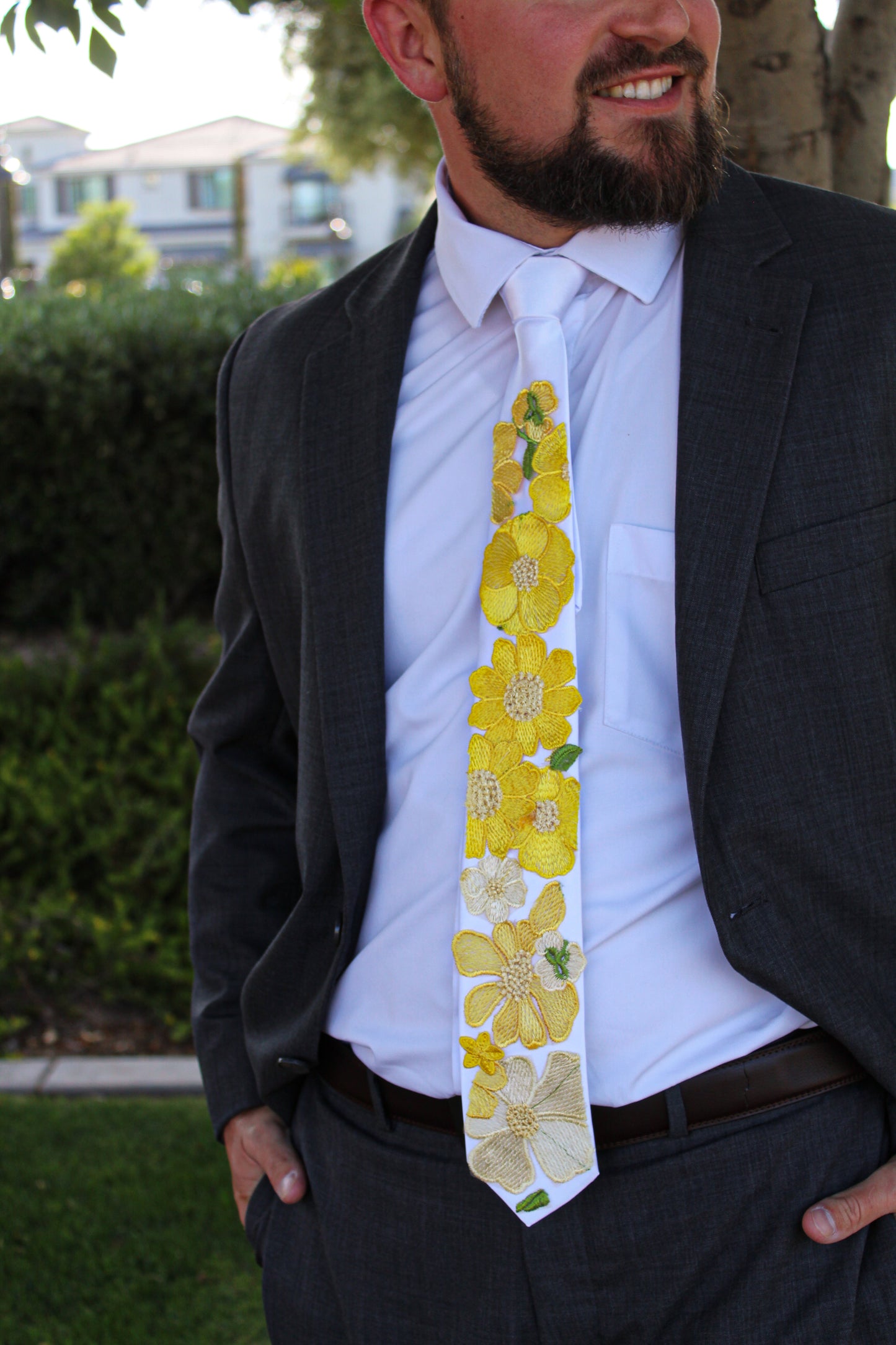 Sunrise Blvd | Floral Tie