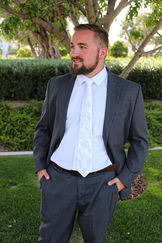 Leaves Falling Down | Floral Tie
