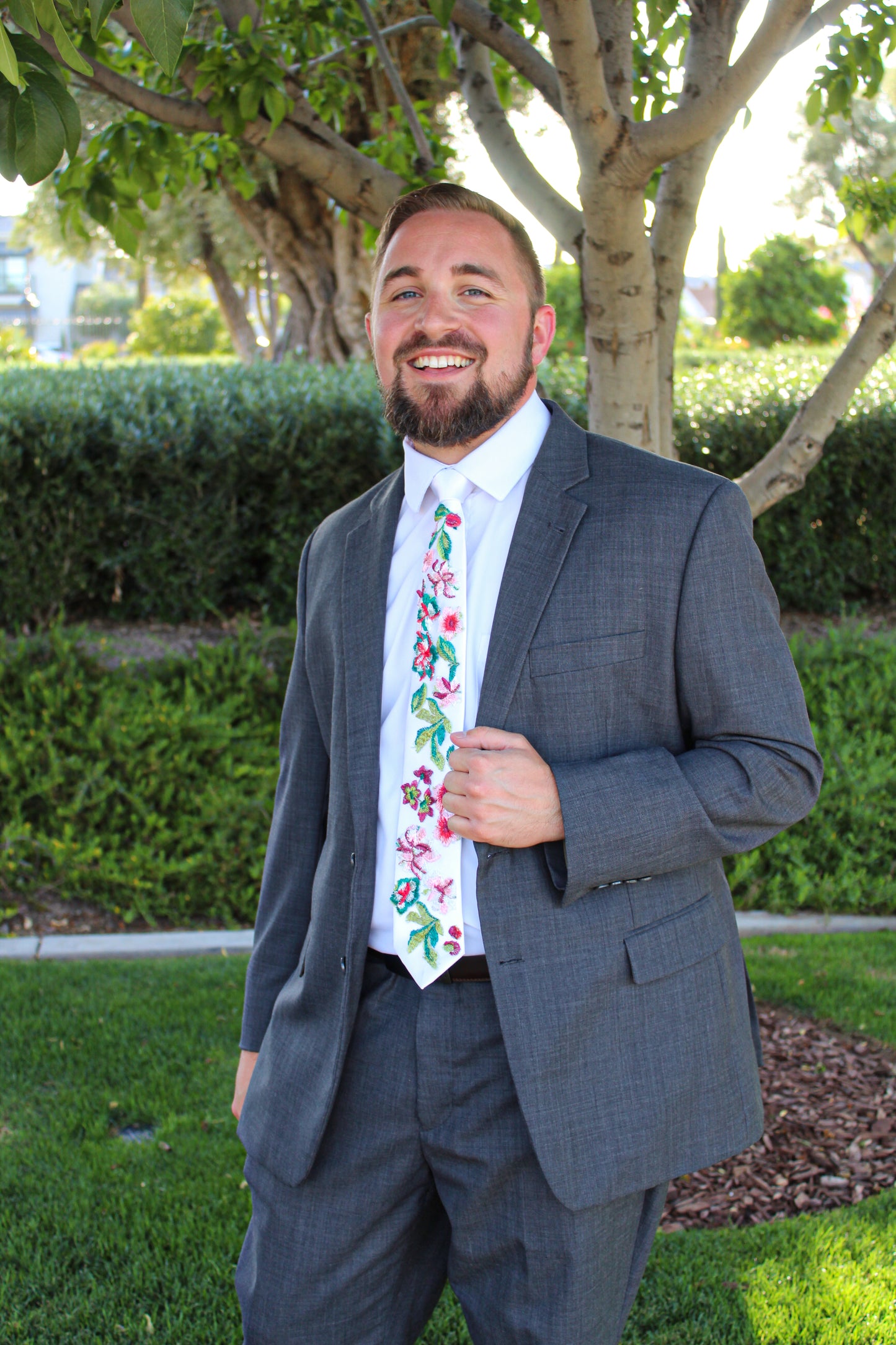 Jewel Tie