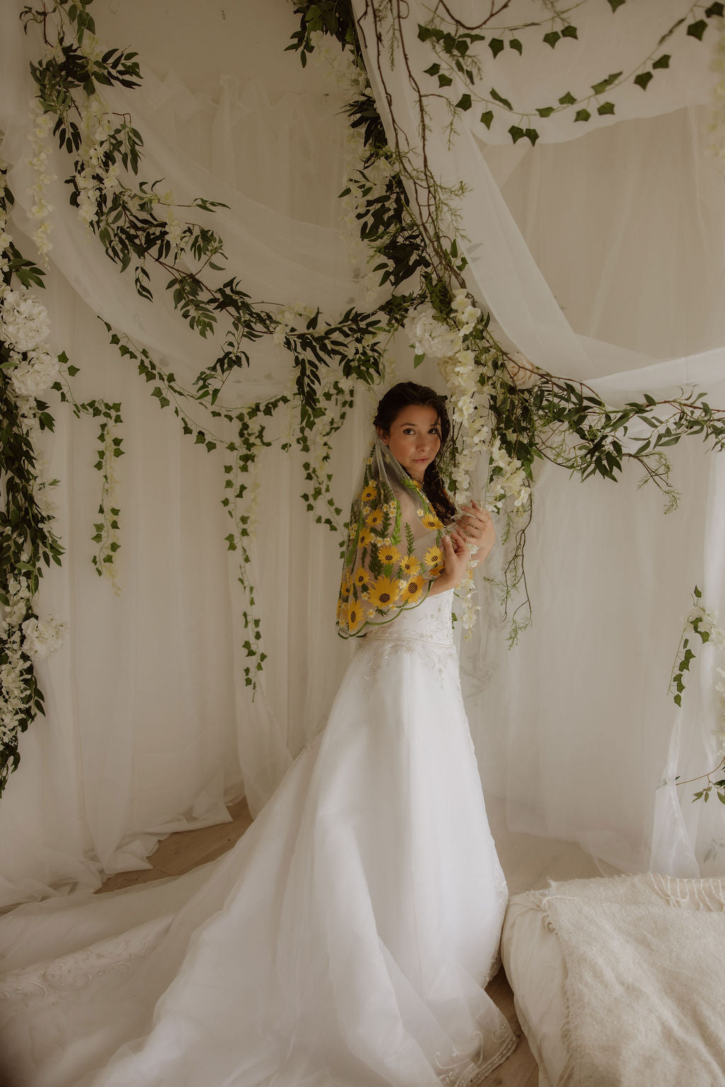 Shortie Wild Sunflower | Floral Wedding Veil