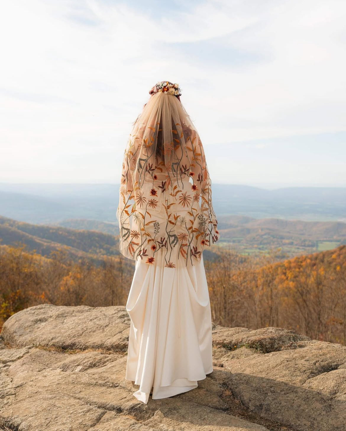 Autumn Leaves Falling Veil | TAN TULLE | Floral Wedding Veil