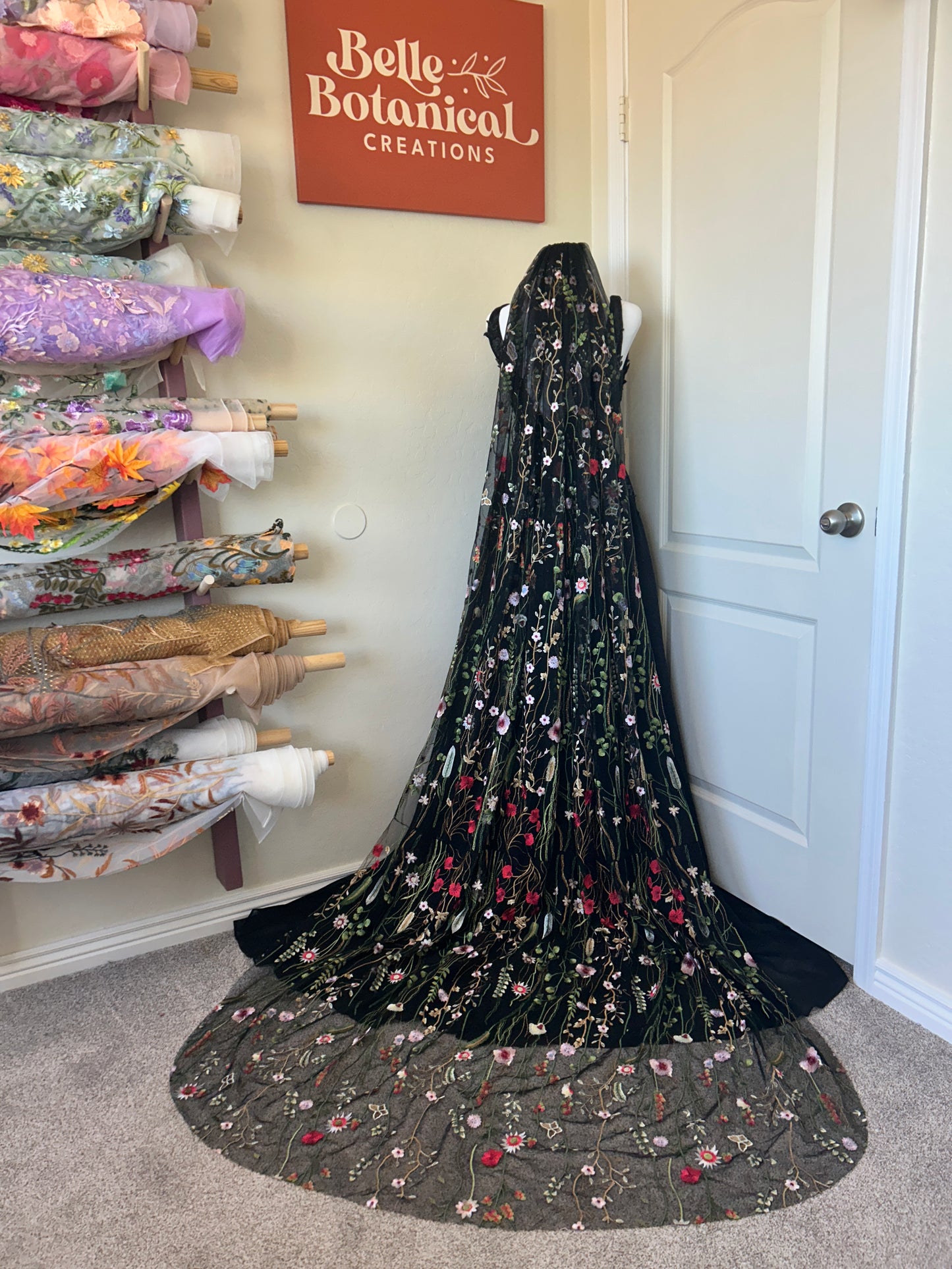 Vibrant Wildflower | BLACK TULLE | Floral Wedding Veil