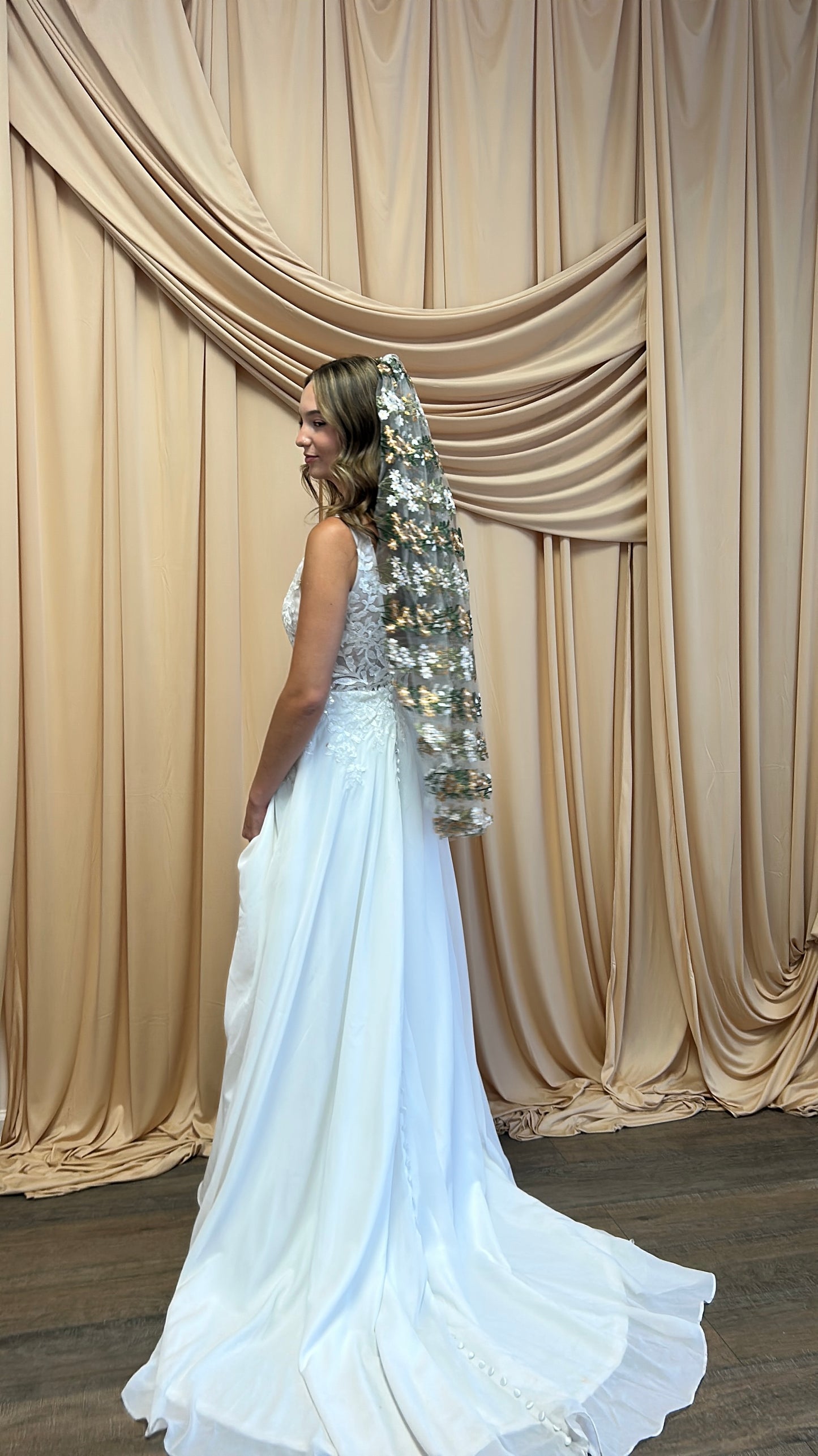 Harvest Daisies | Floral Wedding Veil