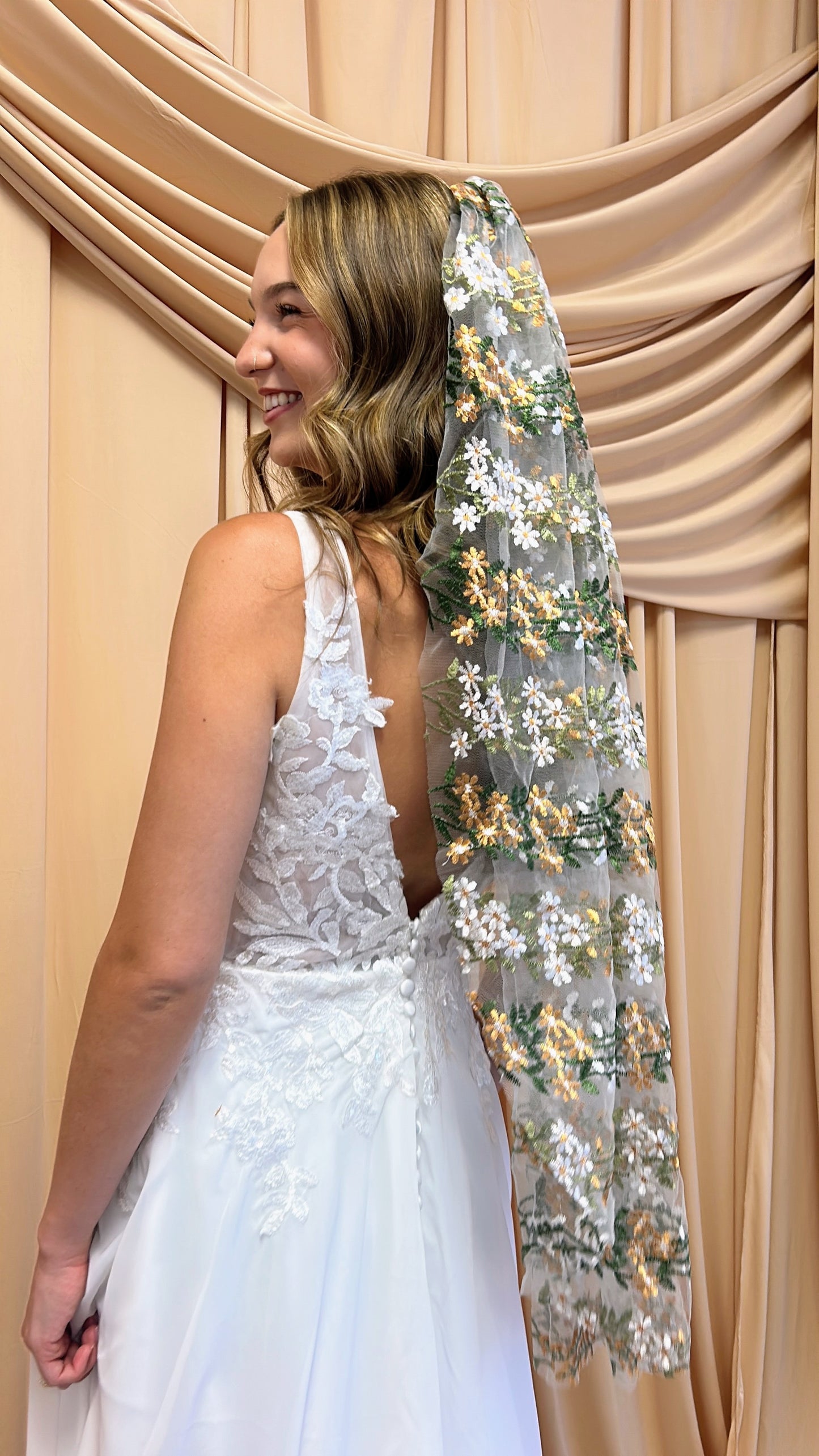 Harvest Daisies | Floral Wedding Veil