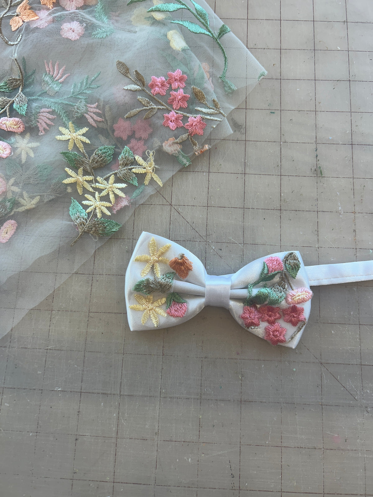 Springtime | Floral Tie