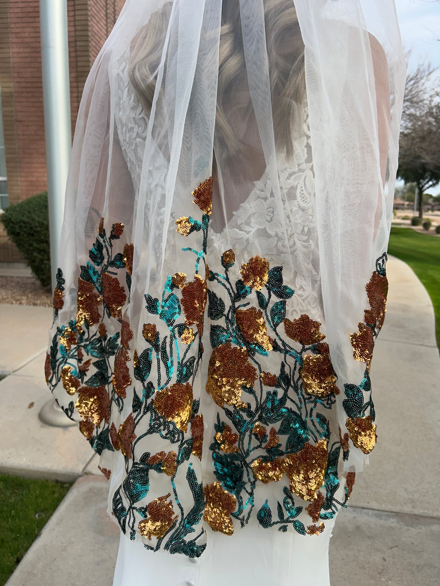 Wildrose (Fingertip) | Premium Floral Sequin Wedding Veil