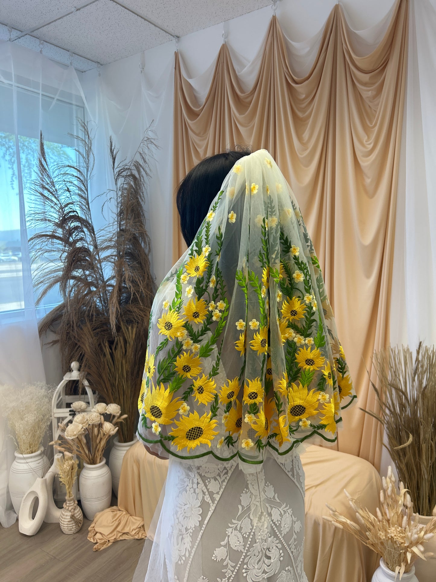 Shortie Wild Sunflower | Floral Wedding Veil