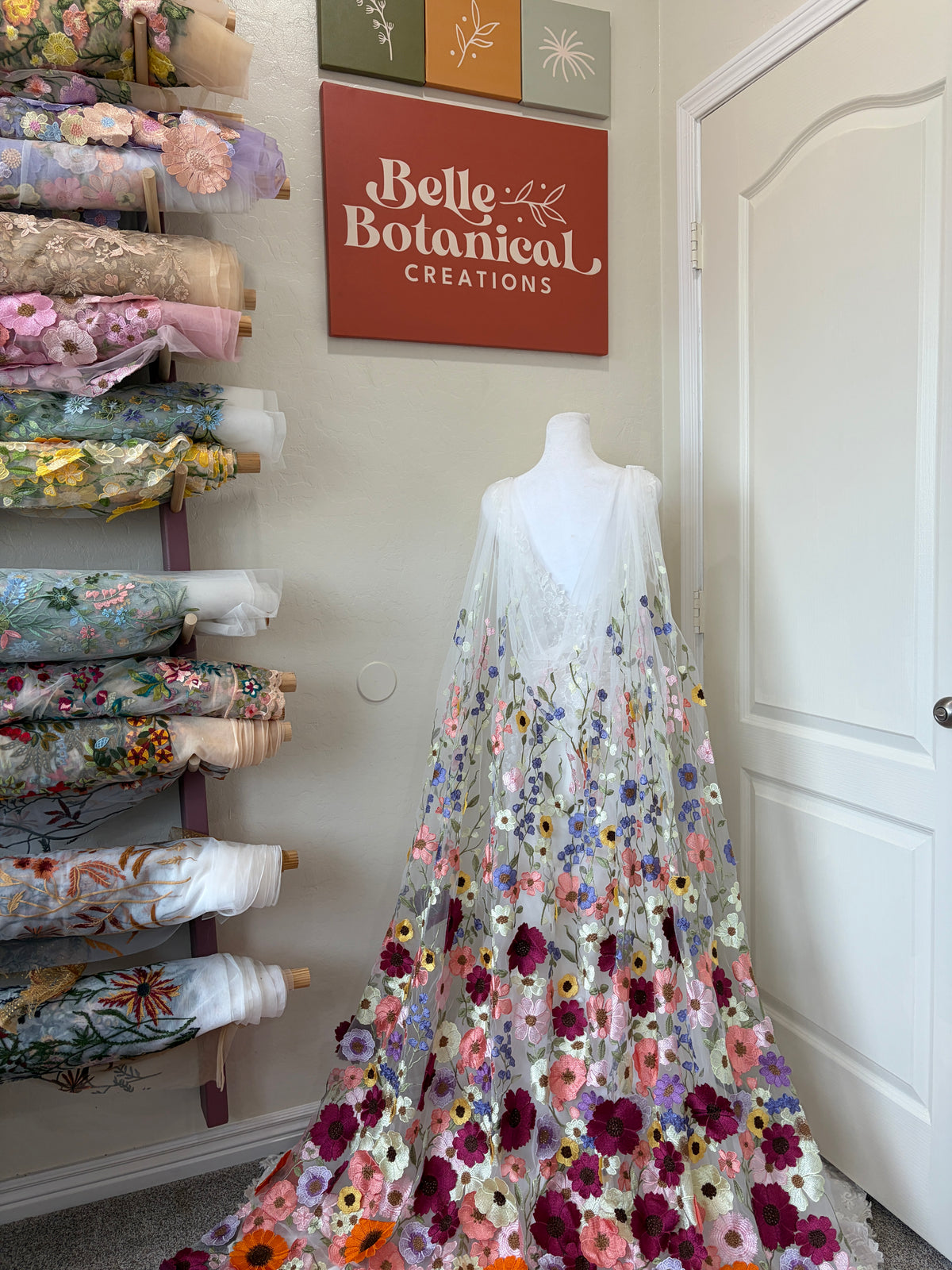 Betty's Garden Cape | Floral Wedding Veil