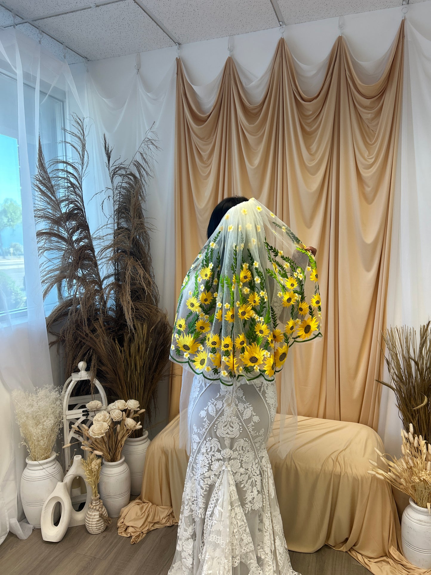 Shortie Wild Sunflower | Floral Wedding Veil