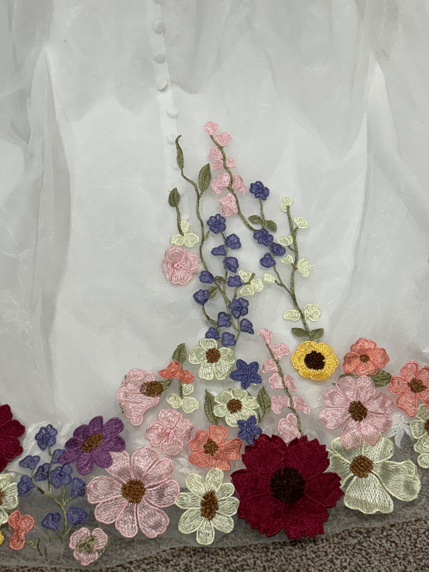 Minimal Betty's Garden (+ more options) | Floral Embroidery Veil