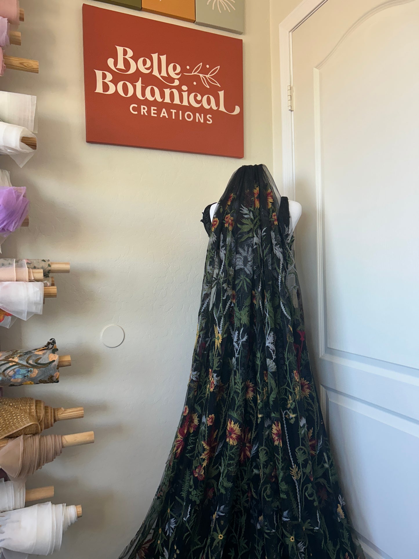 Enchanted Forest | BLACK TULLE | Floral Wedding Veil