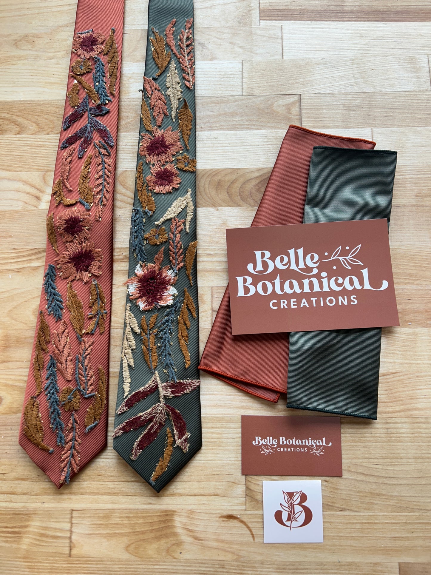 Autumn Leaves Falling | Autumn Colors | Floral Tie
