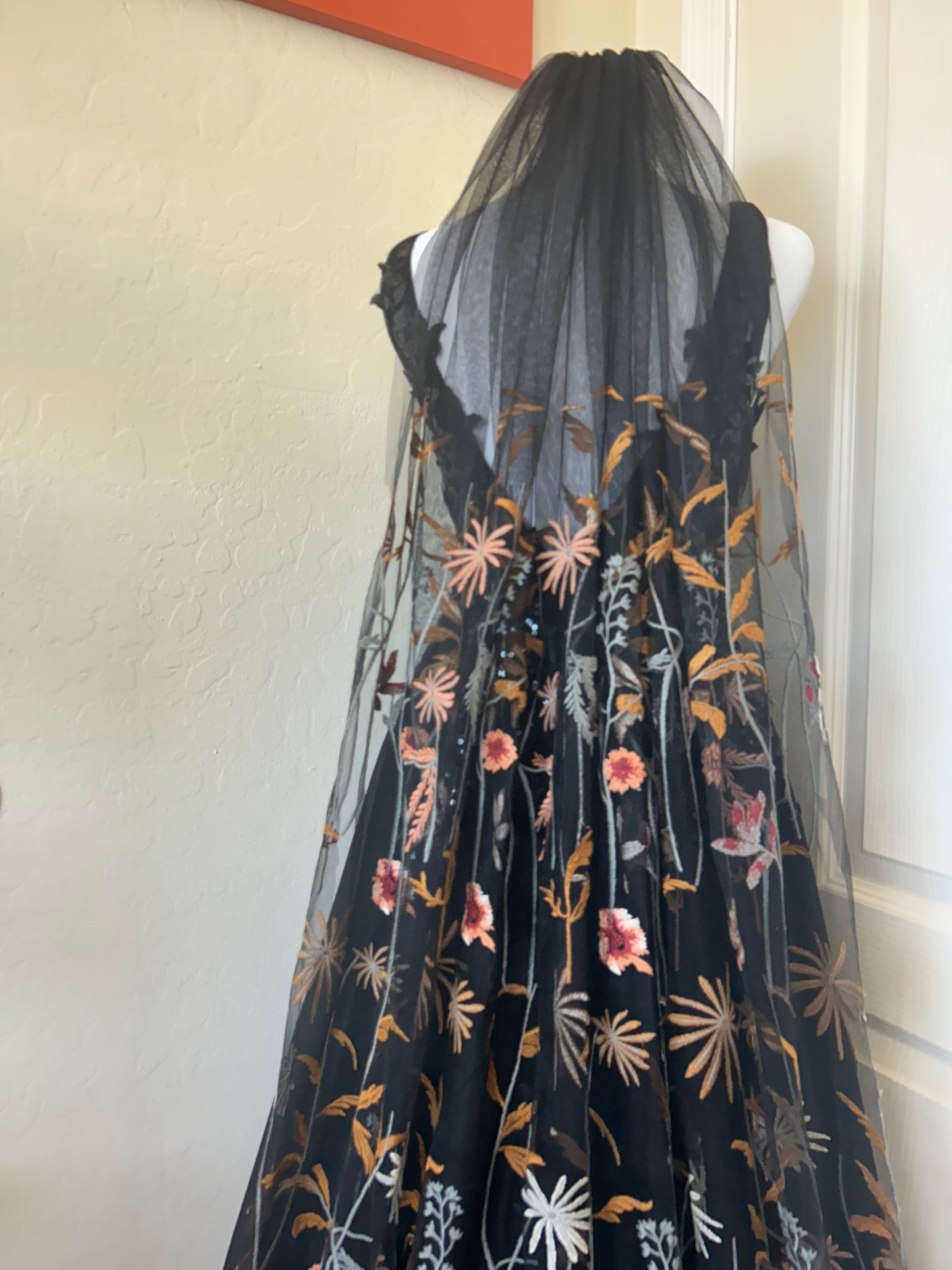 Autumn Leaves Falling | BLACK TULLE | Floral Wedding Veil