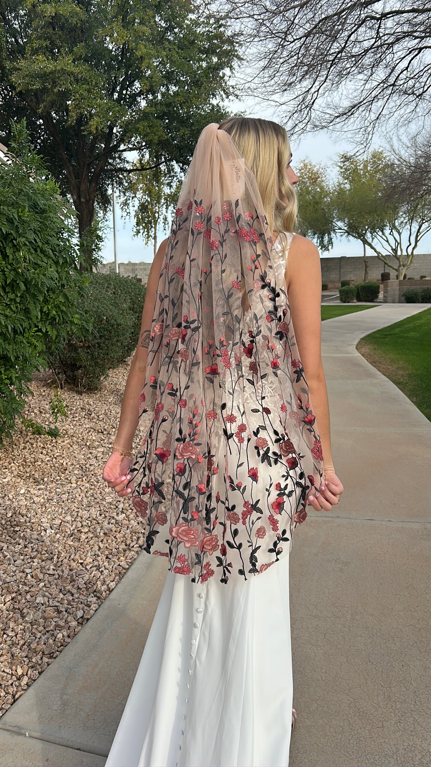 Rose Garden Veil (Limited Edition) | Floral Wedding Veil