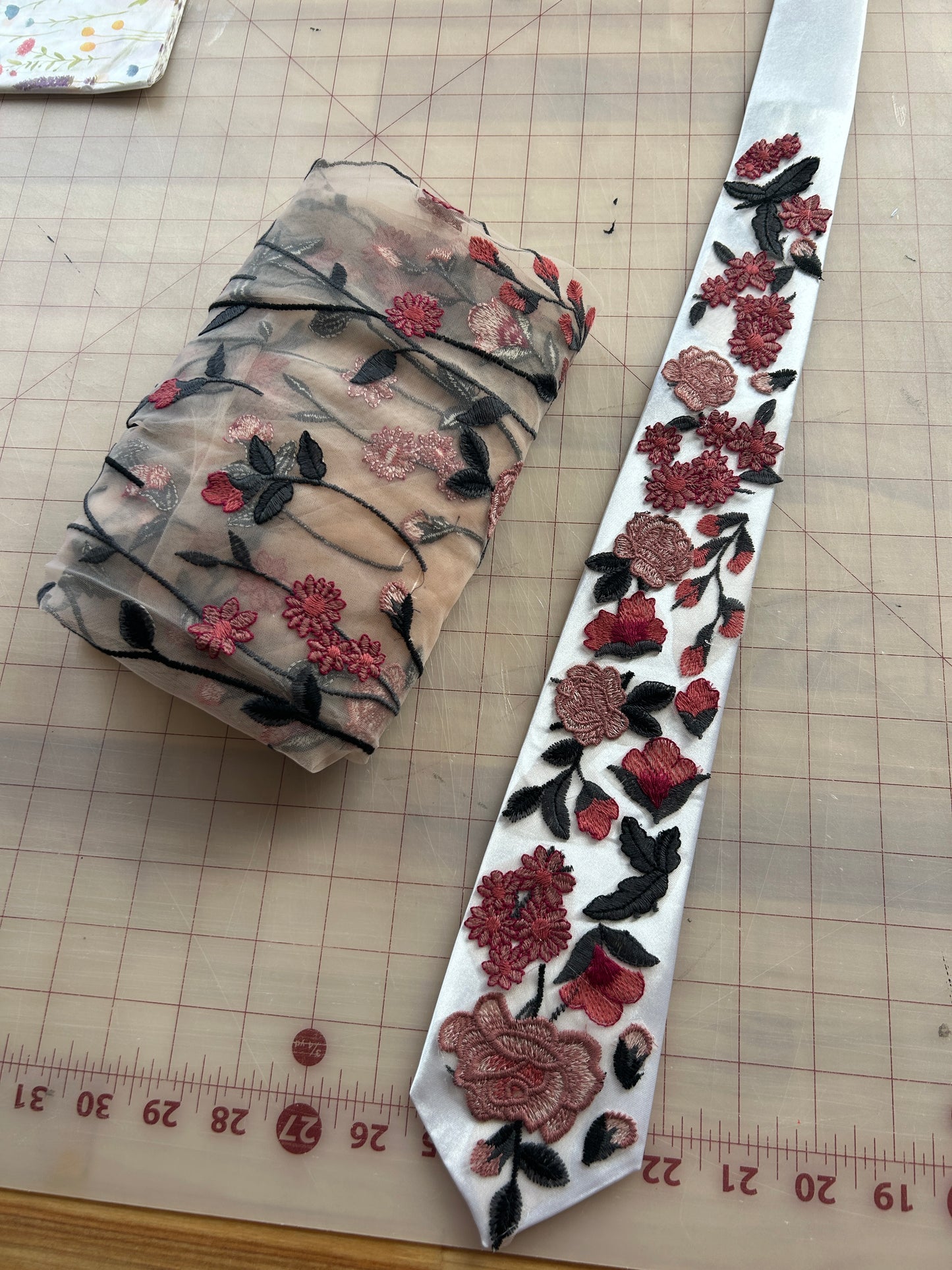 Rose Garden | Floral Tie