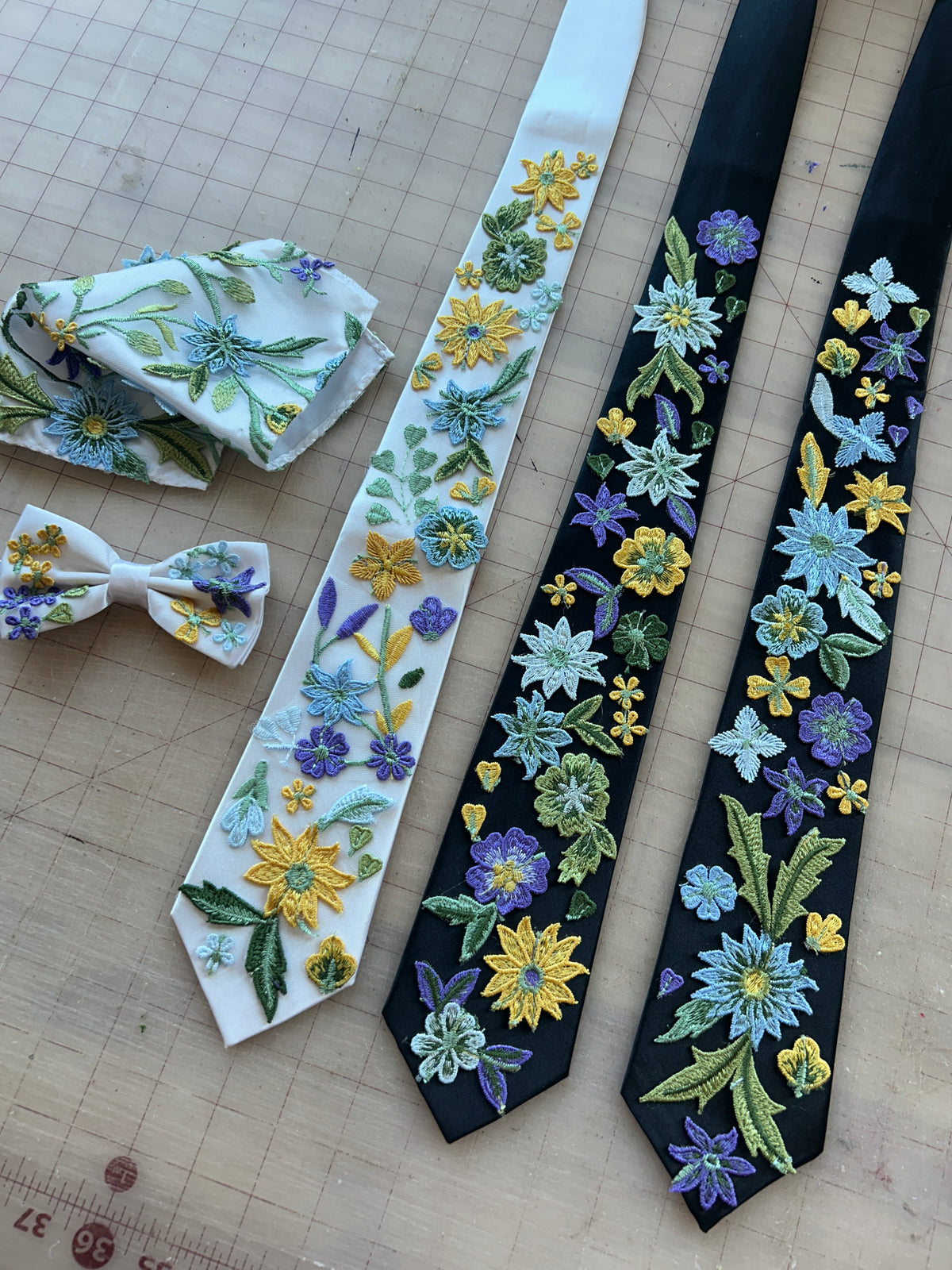 Starry Night | Floral Tie