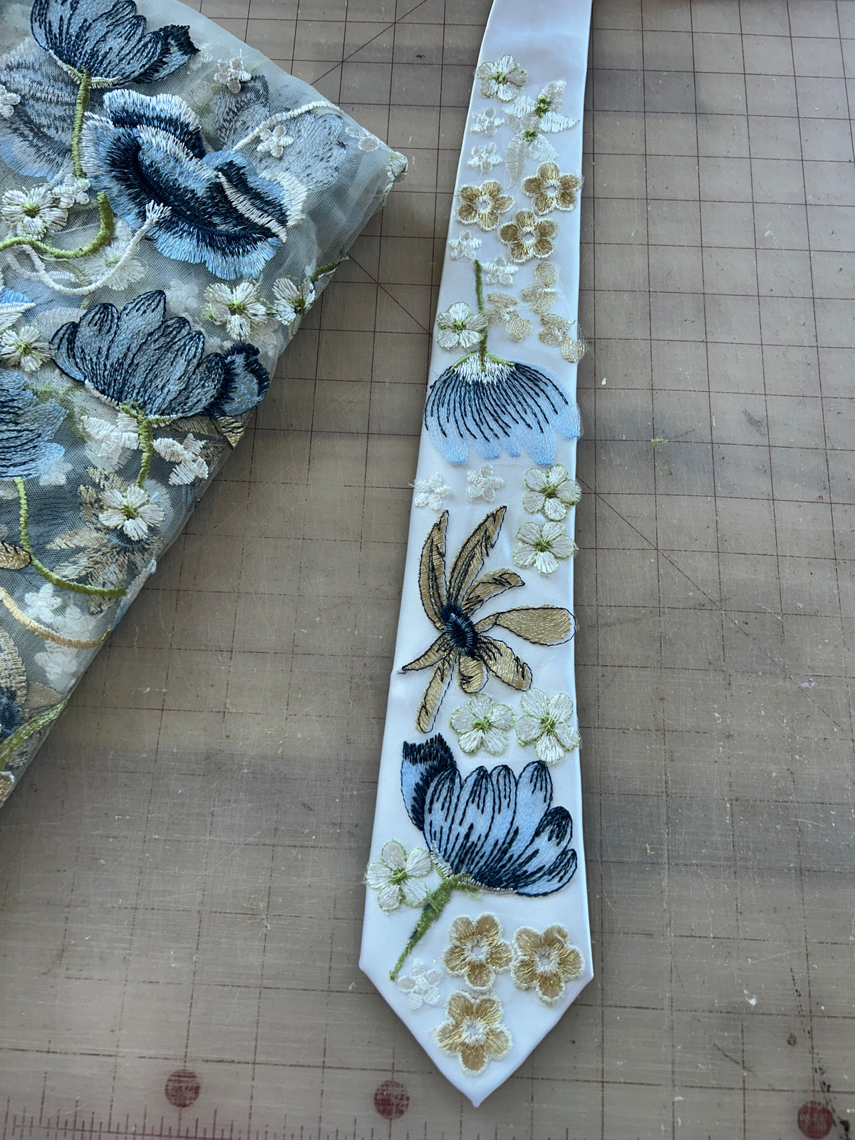 Blue Winter | Floral Tie