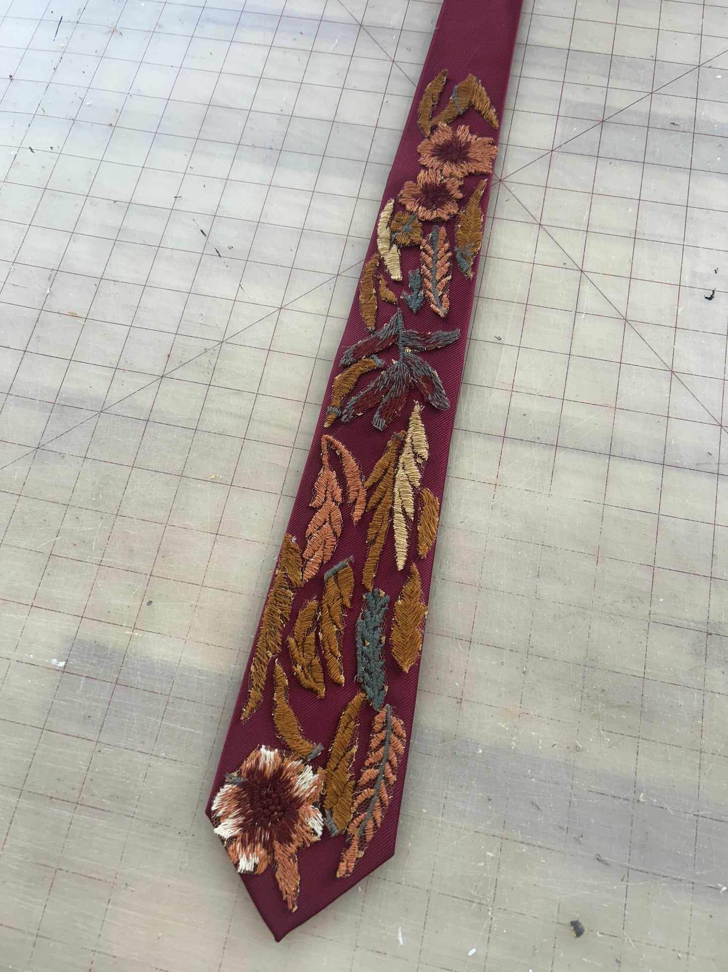 Autumn Leaves Falling | Floral Tie