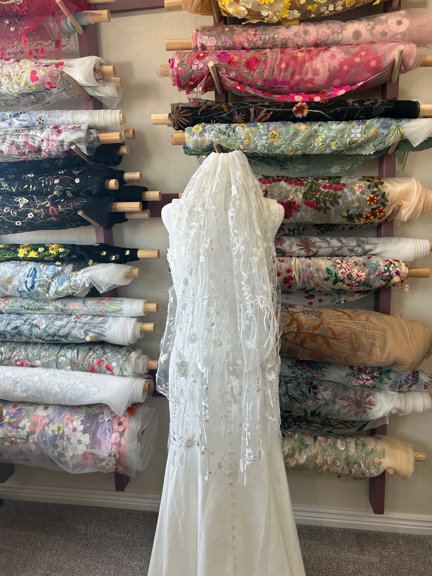 Ivory Wildflower (24"/36") Final Sale, Ready to Ship