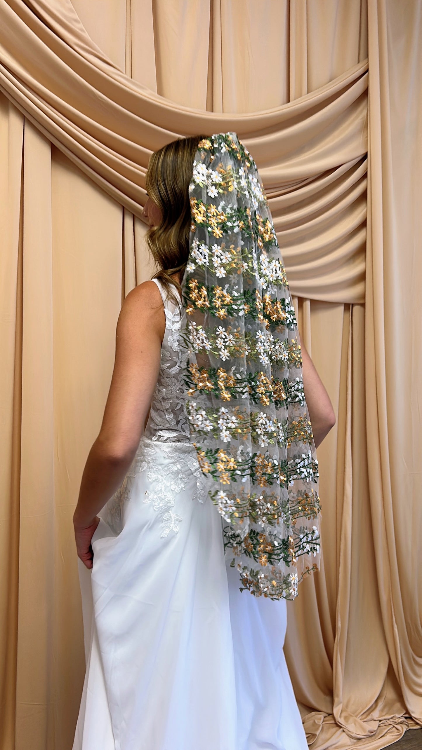 Harvest Daisies | Floral Wedding Veil