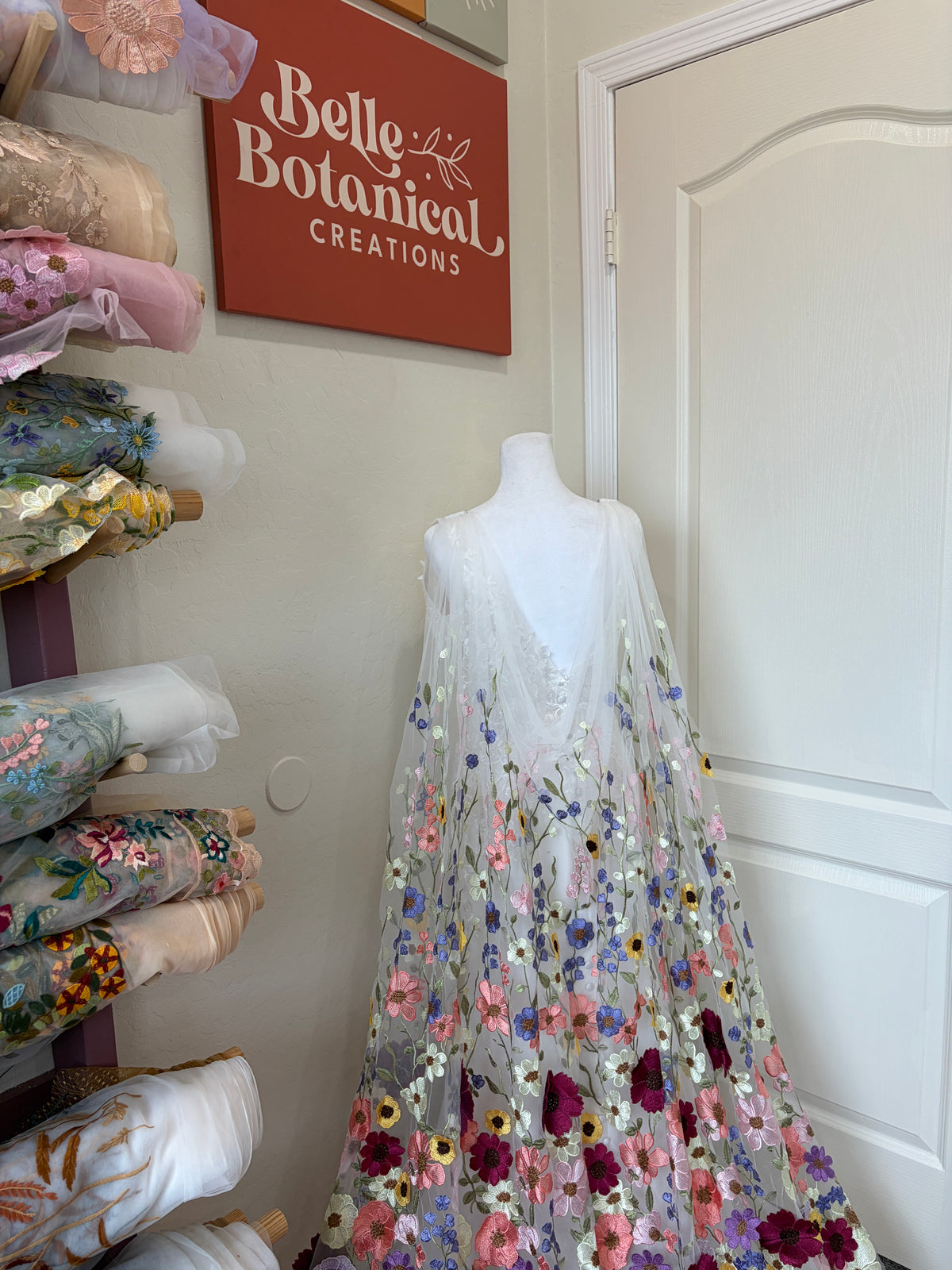 Betty's Garden Cape | Floral Wedding Veil