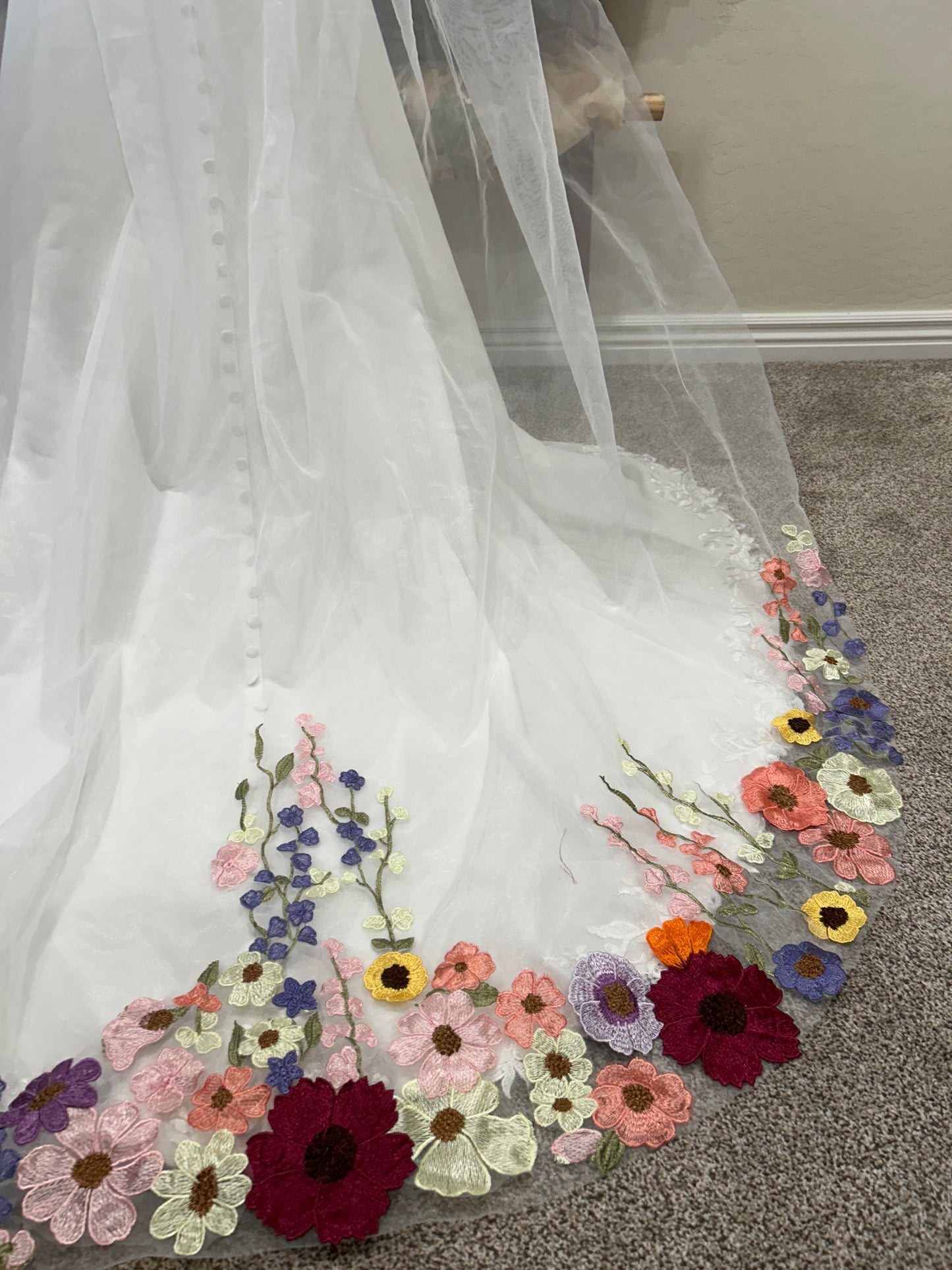 Minimal Betty's Garden (+ more options) | Floral Embroidery Veil