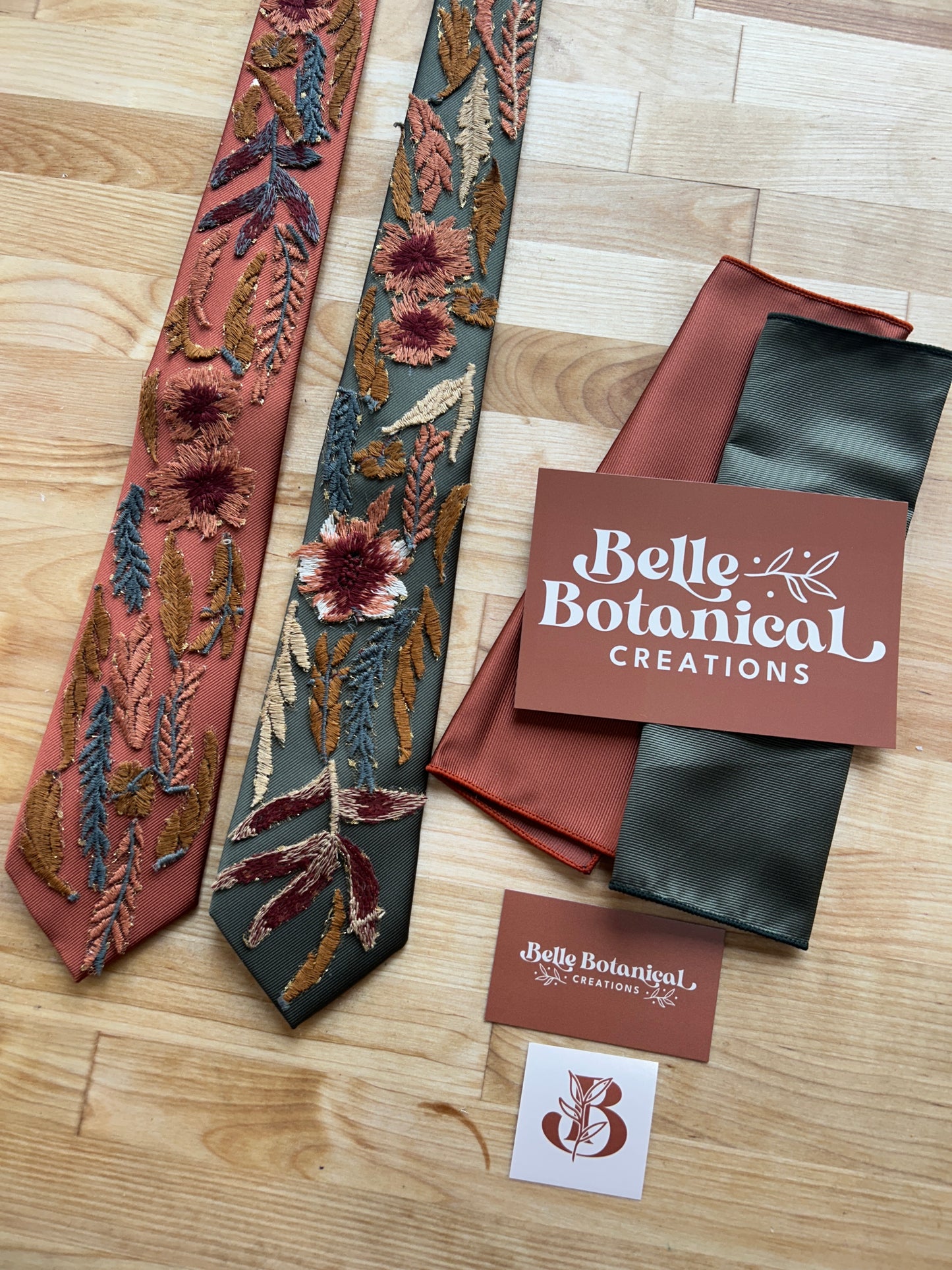 Autumn Leaves Falling | Autumn Colors | Floral Tie