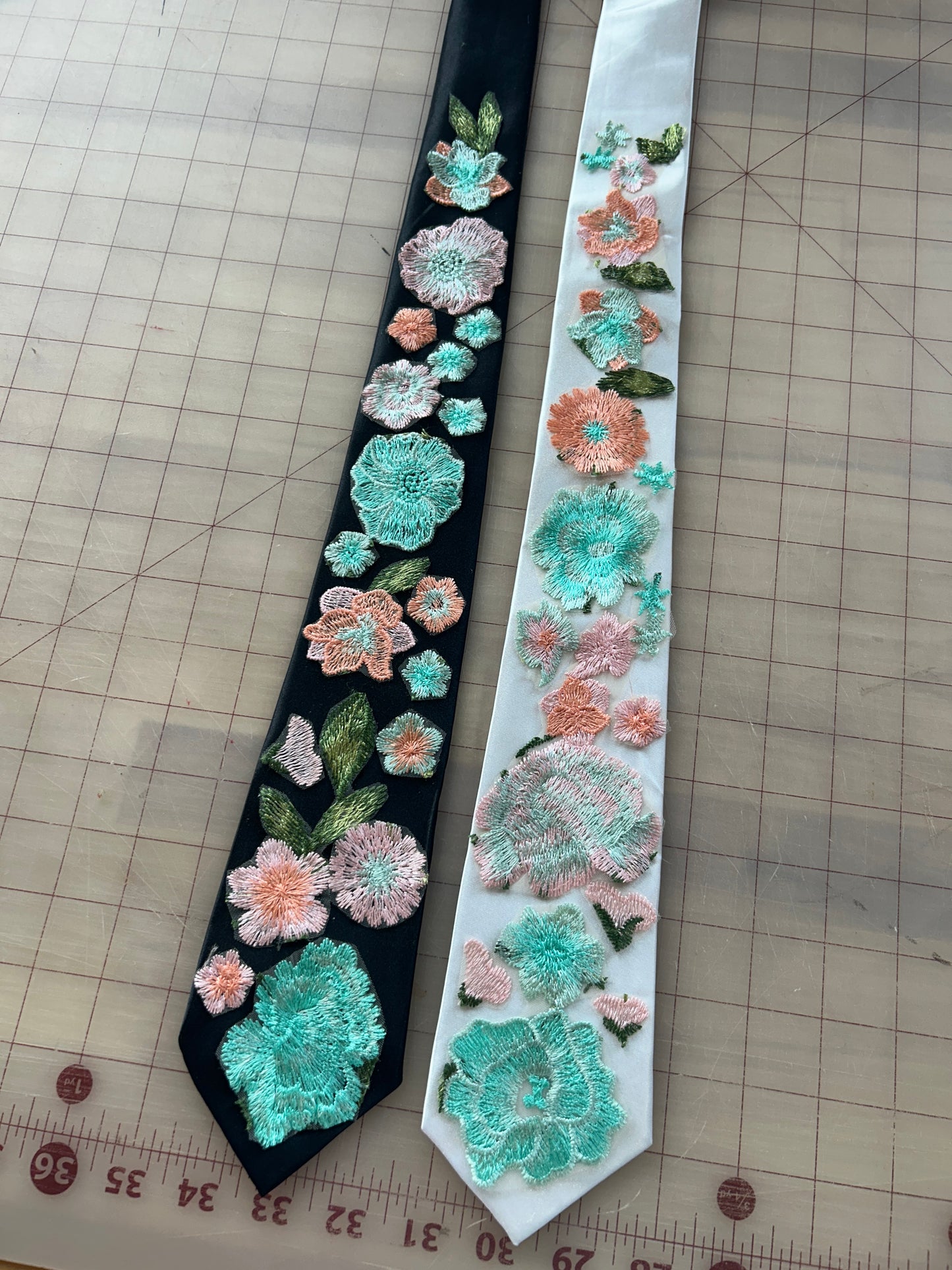 Turquoise Peachy Rose | Floral Tie