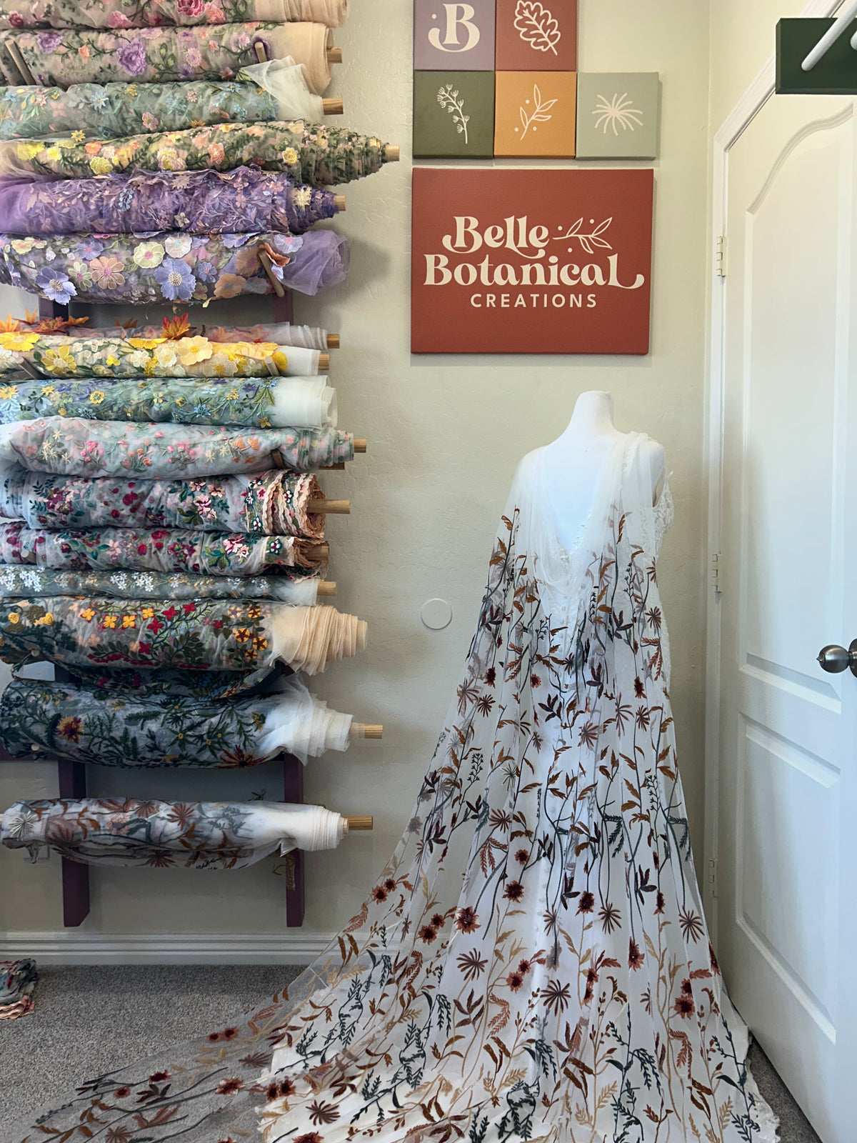 Autumn Leaves Falling Cape | WHITE TULLE | Floral Wedding Veil