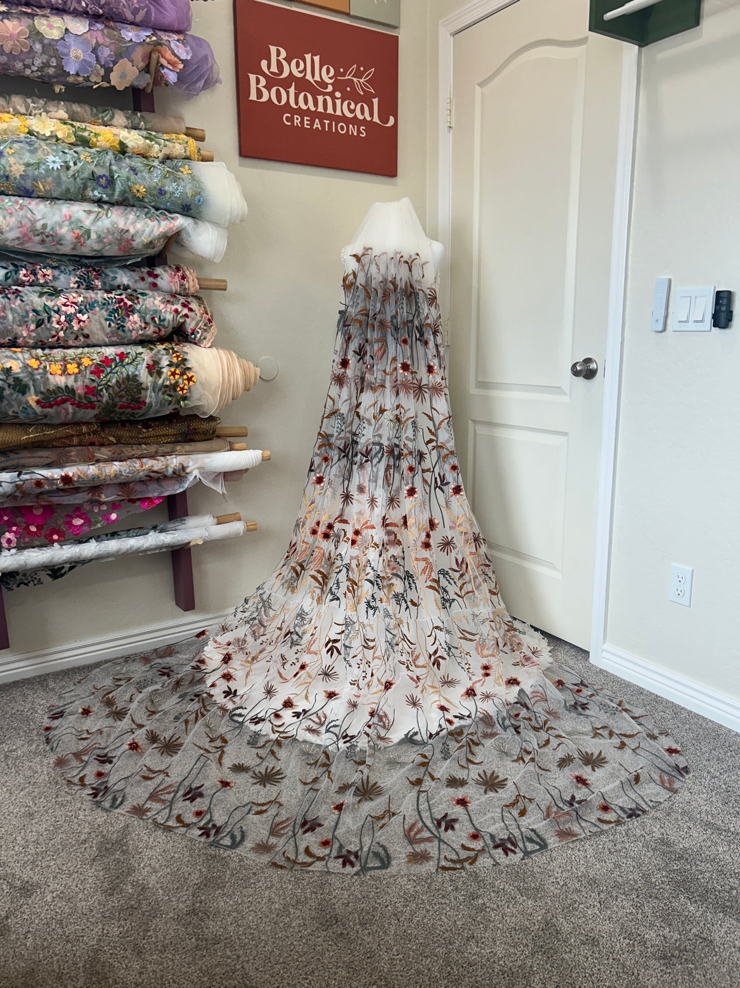 Autumn Leaves Falling | WHITE TULLE | Floral Wedding Veil