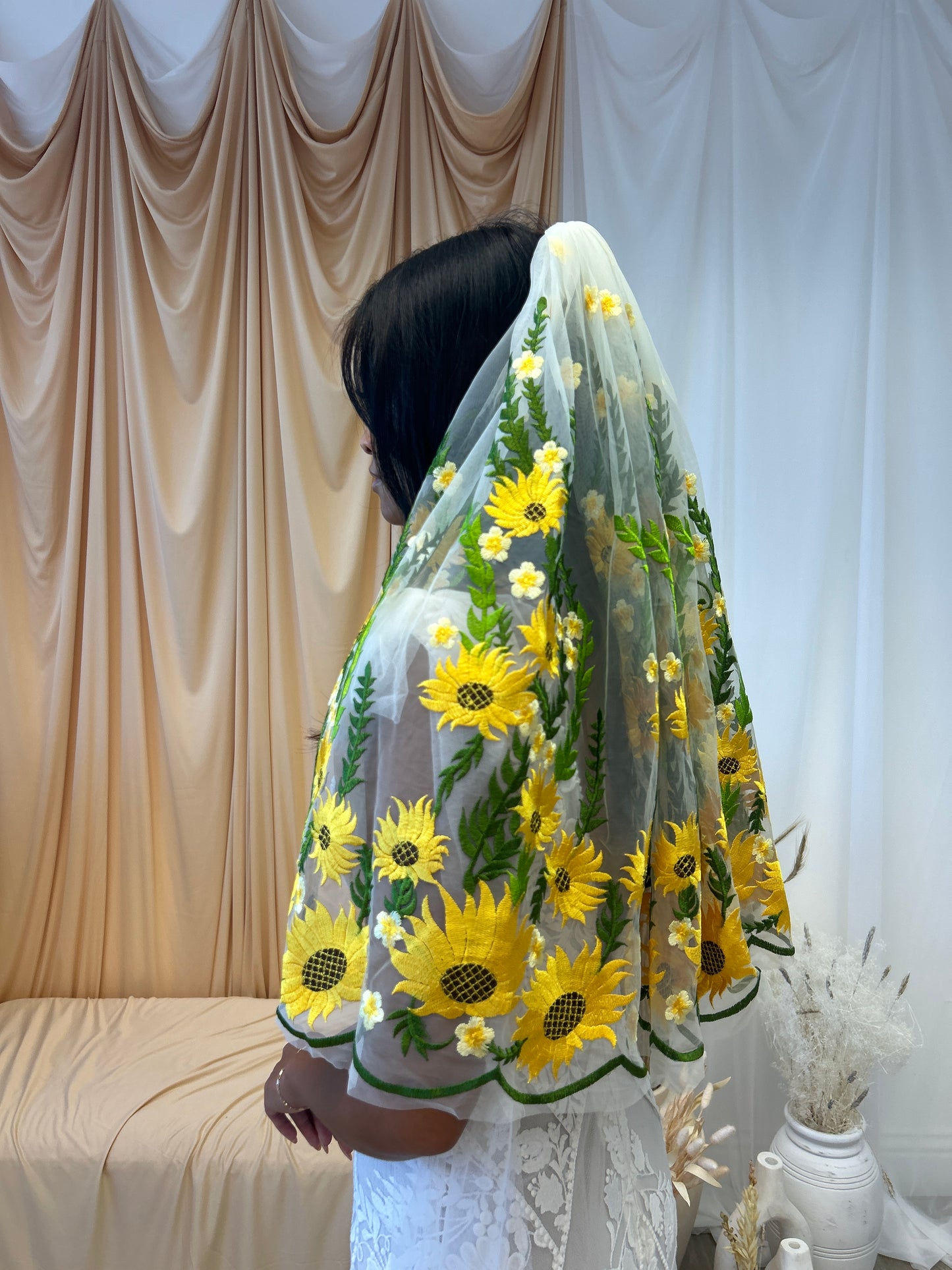 Shortie Wild Sunflower | Floral Wedding Veil